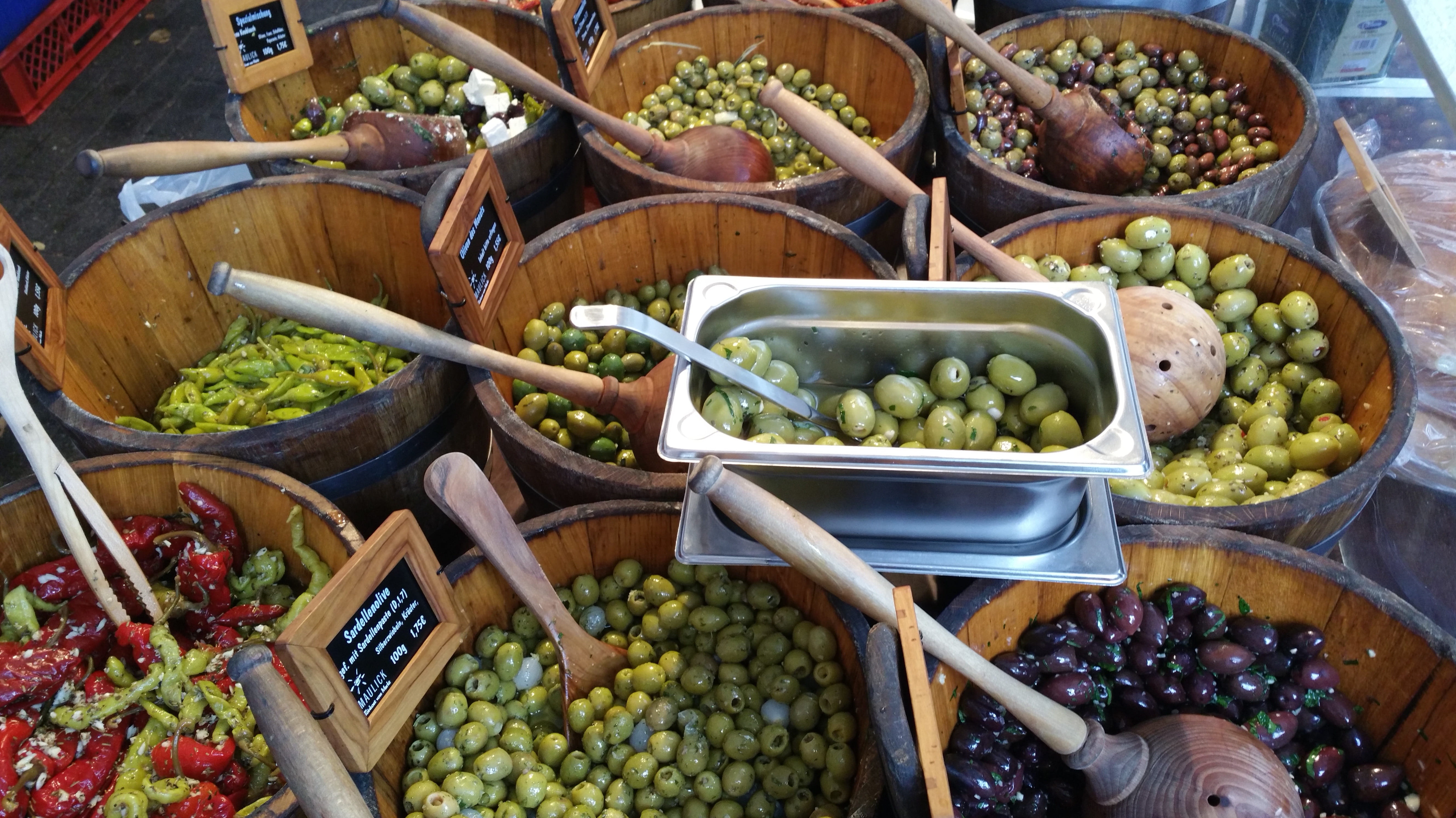 variation, delicious, retail, business, freshness, market, purchasing, large group of objects, black olive, choice, basket, pepperoni, 5K, for sale, shopping, HD Wallpaper