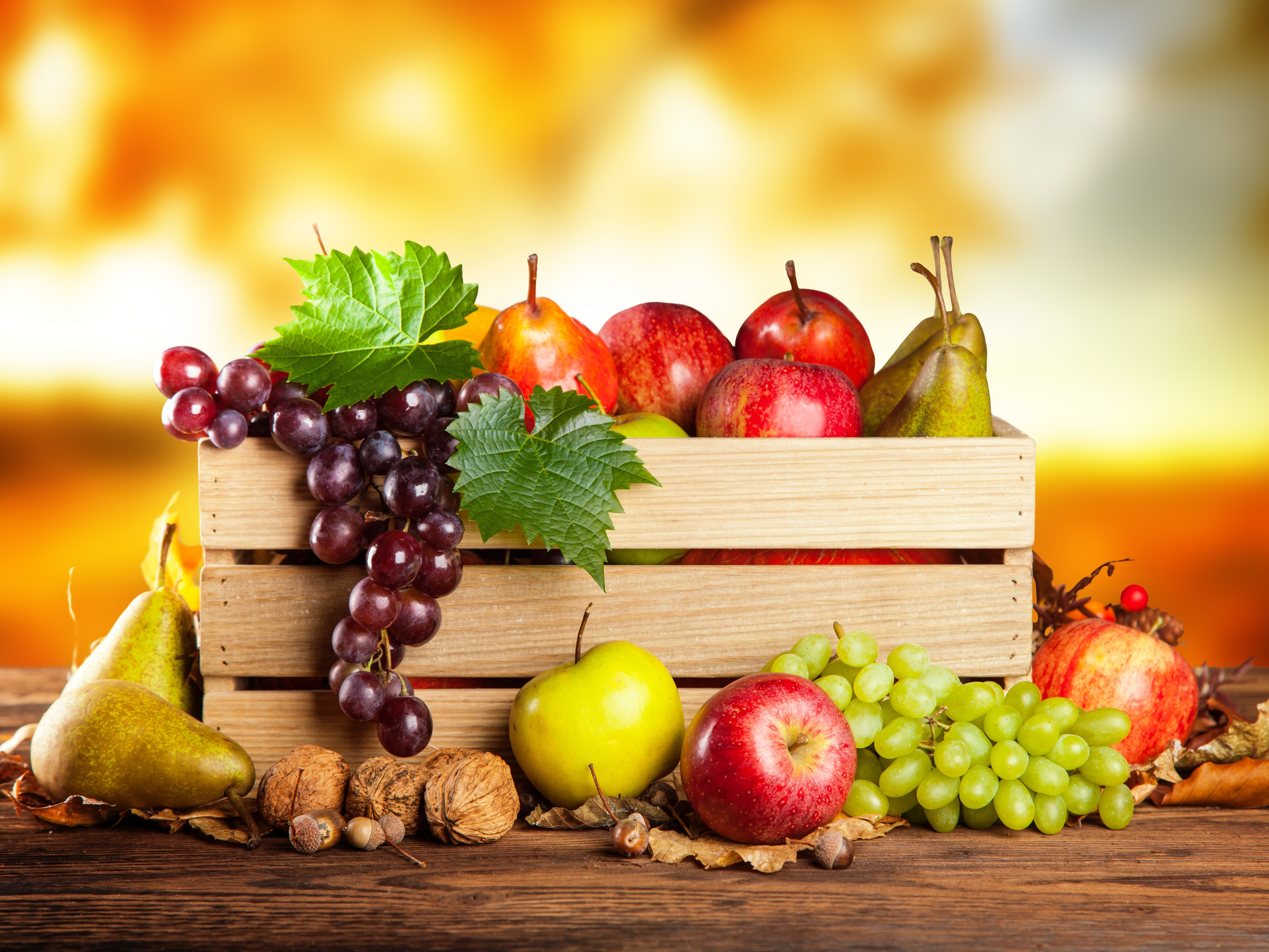 vegetarian Food, variation, berry fruit, apple - Fruit, nature, fruits, basket, red, choice, leaf, healthy Lifestyle, no People, 5K, rustic, grapes, dieting, HD Wallpaper