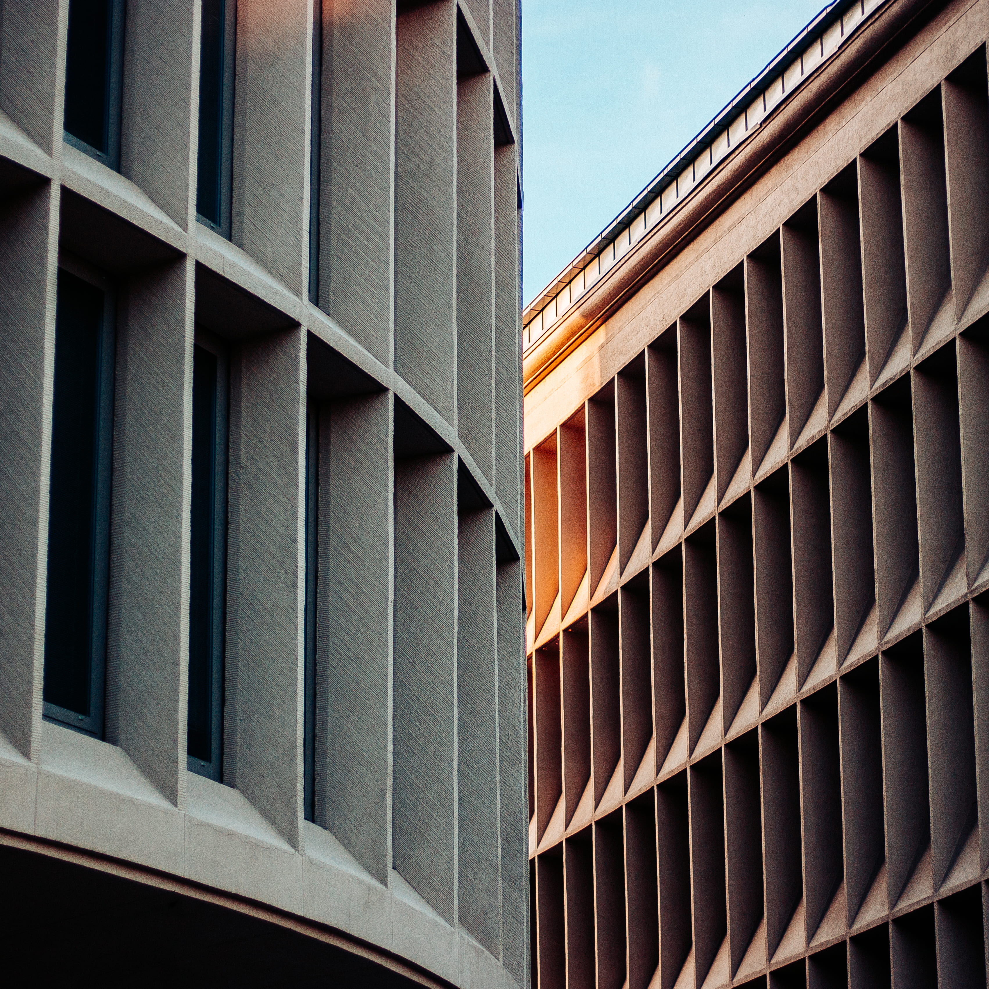modern-architecture, sky, city, afternoon, modern architecture, in a row, office building exterior, low angle view, office, square, high, sunday, pattern, Phone HD Wallpaper