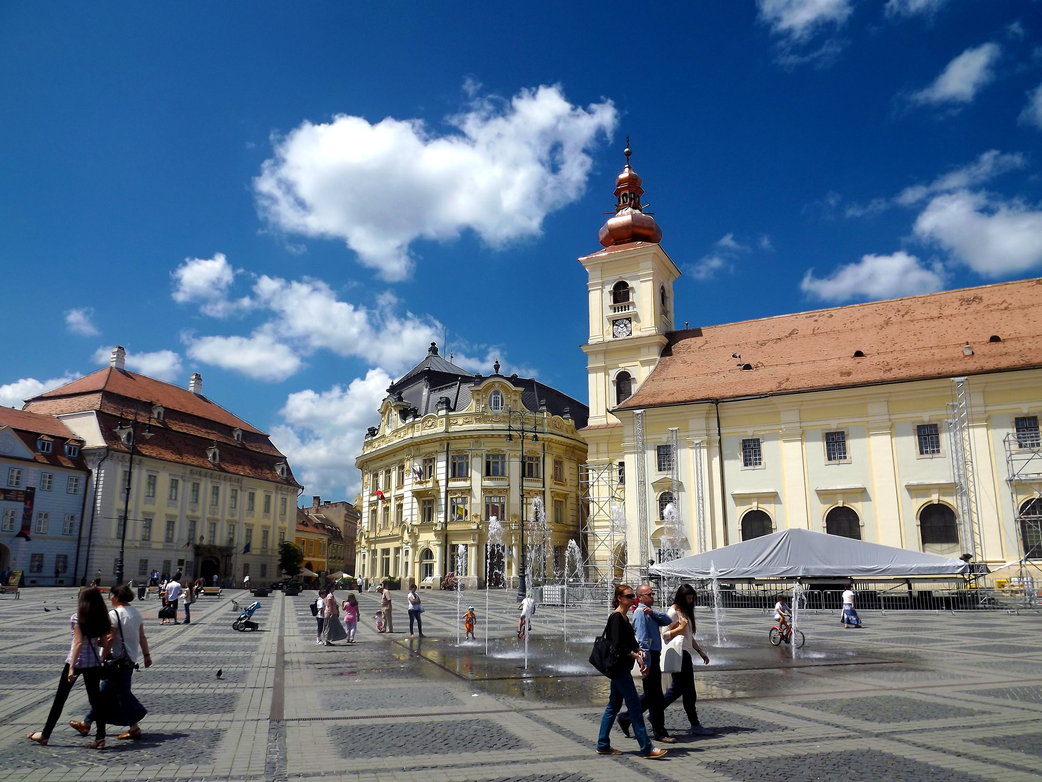men, real people, church, church tower, cloud - sky, street, travel destinations, market, big market, sky, religion, building exterior, built structure, HD Wallpaper