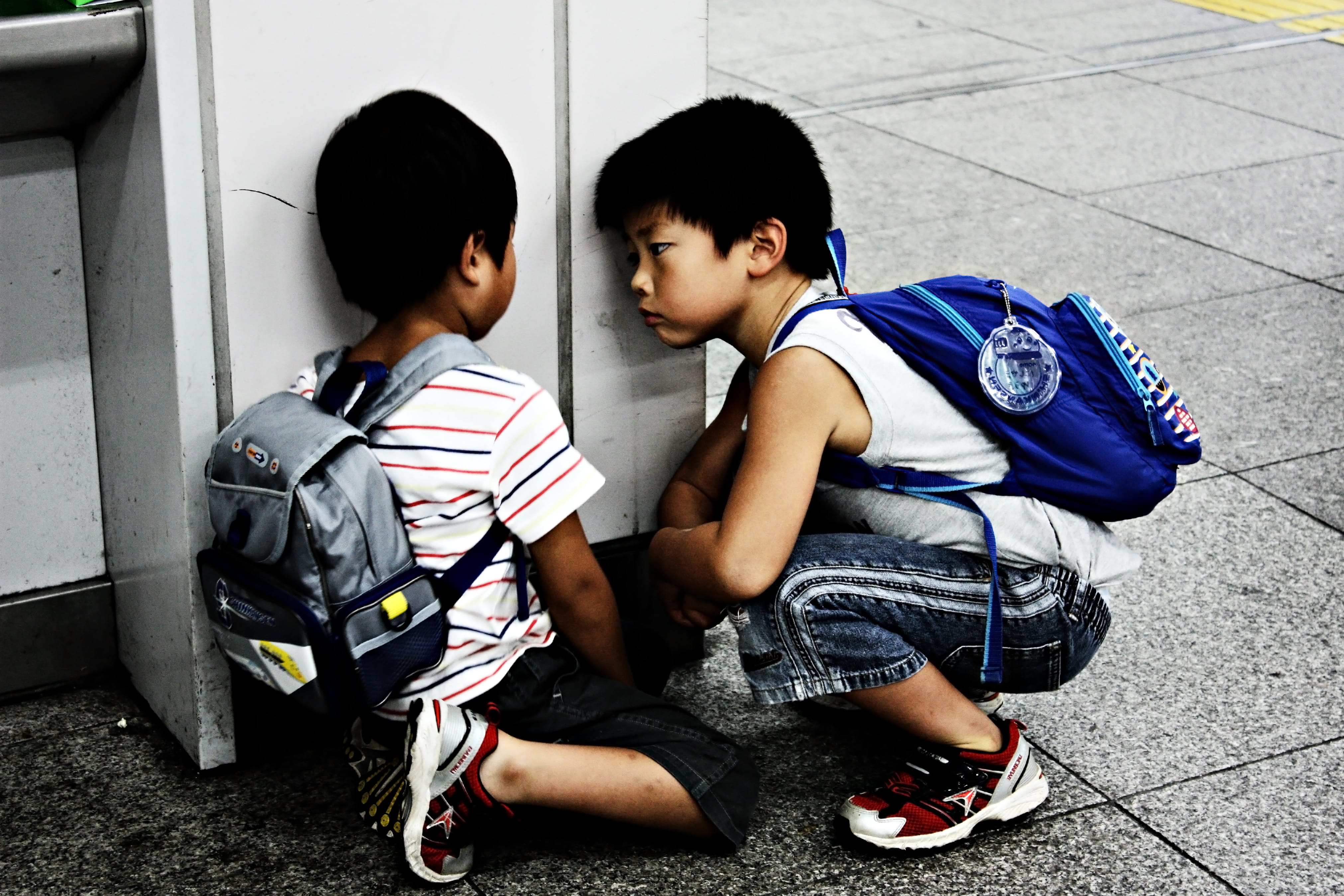 children, japan, asian, people, full length, casual clothing, childhood, day, sibling, brothers, girls, men, real people, family, chiyoda-ku, akihabara station, HD Wallpaper