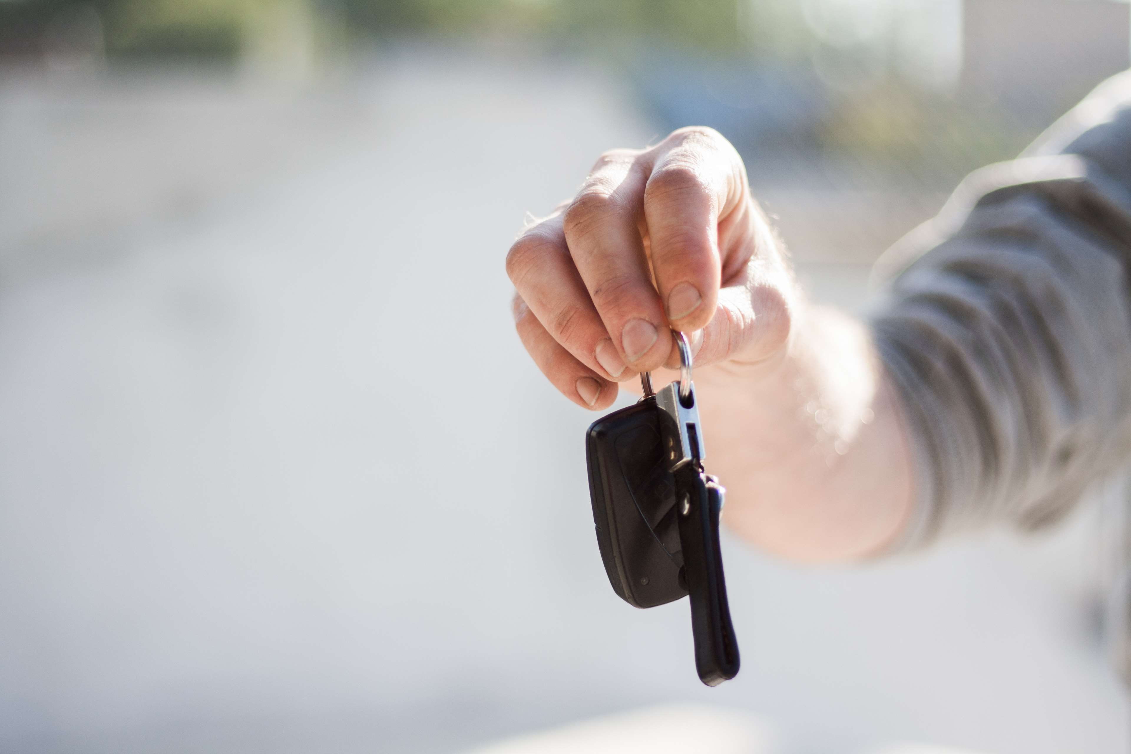 selective focus, key, hair, car key, hand, human hand, day, outdoors, human limb, casual clothing, one person, royalty  images, men, close-up, adult, car sell, HD Wallpaper