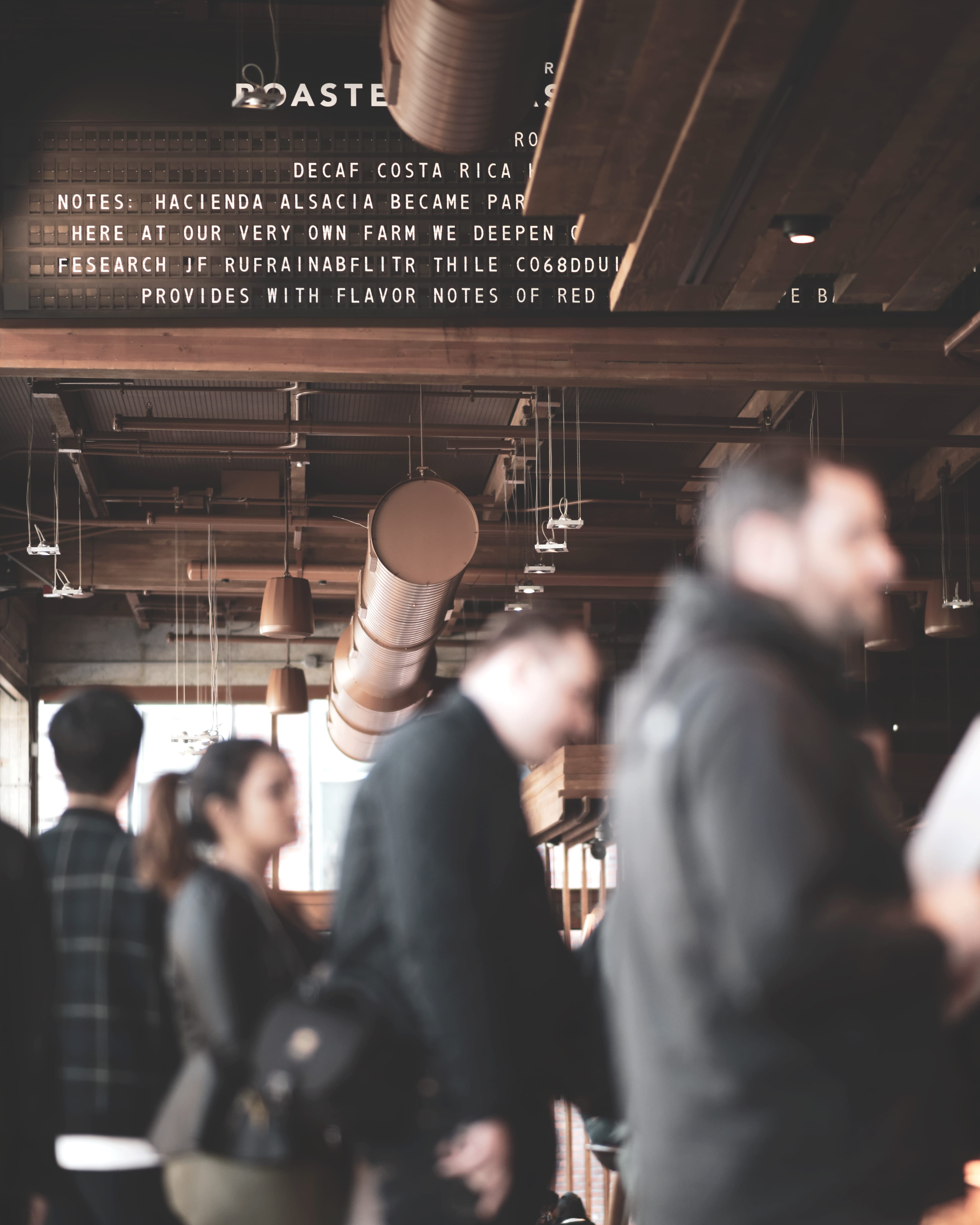 jackets, group, coffeeshop, indoors, bar - drink establishment, starbuck, adult, alcohol, food and drink industry, busy, wood, group of people, standing, Phone HD Wallpaper