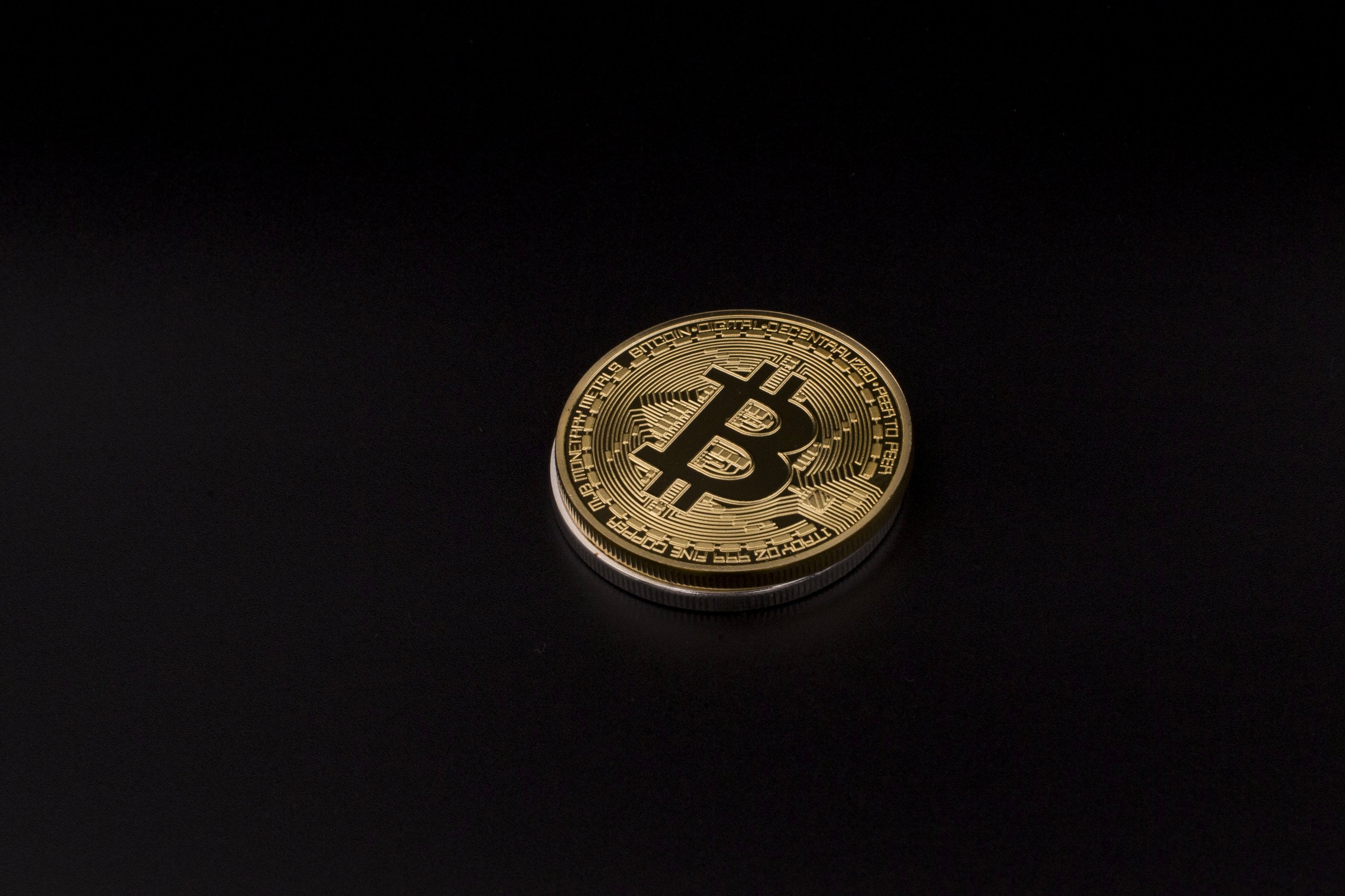 2K, coin, btc, bitcoin, black, gold, HD Wallpaper