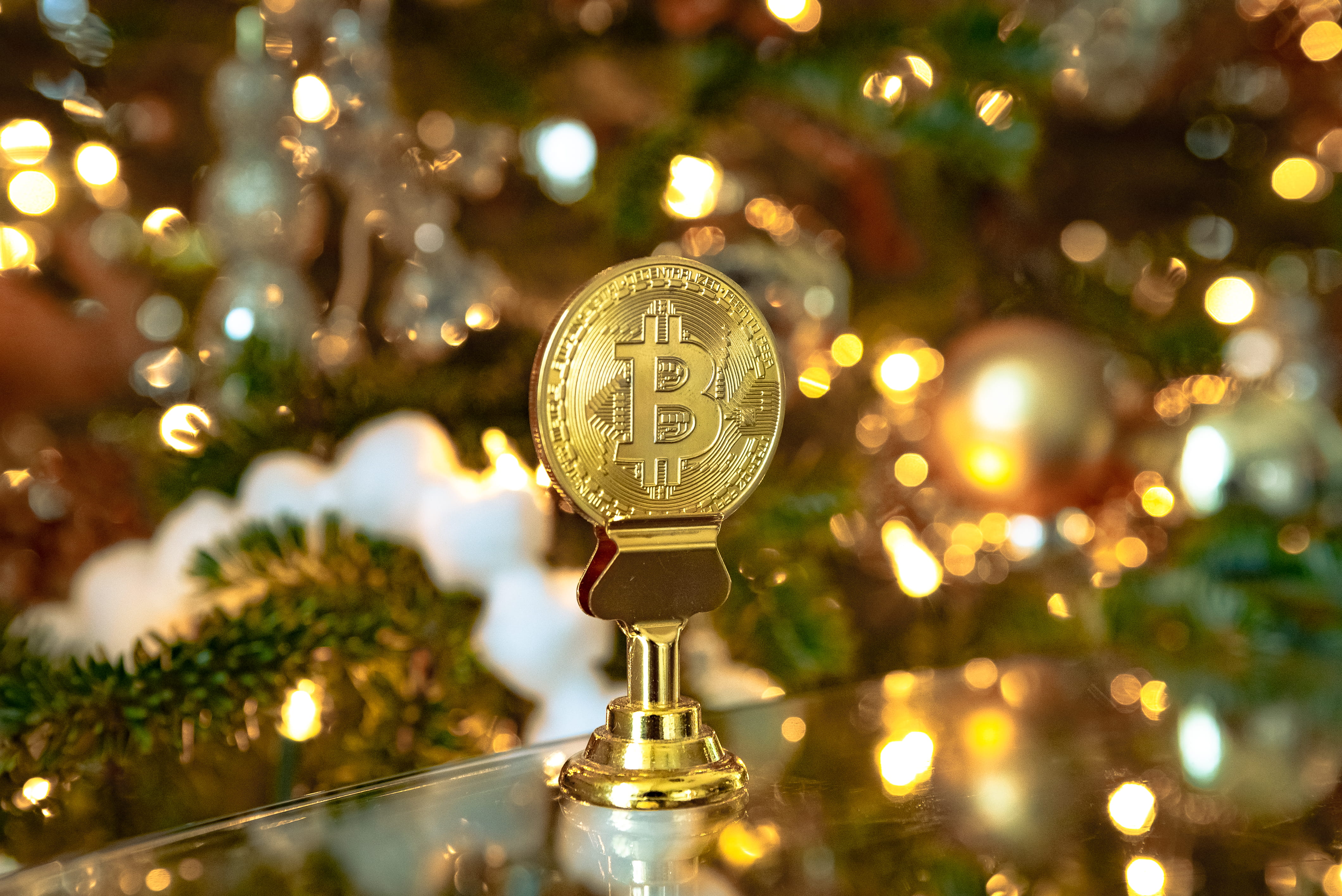 tree, ethereum, silver colored, text, celebration, cryptocurrency, christmas ornament, christmas lights, close-up, focus on foreground, btc, 4K, gold colored, HD Wallpaper