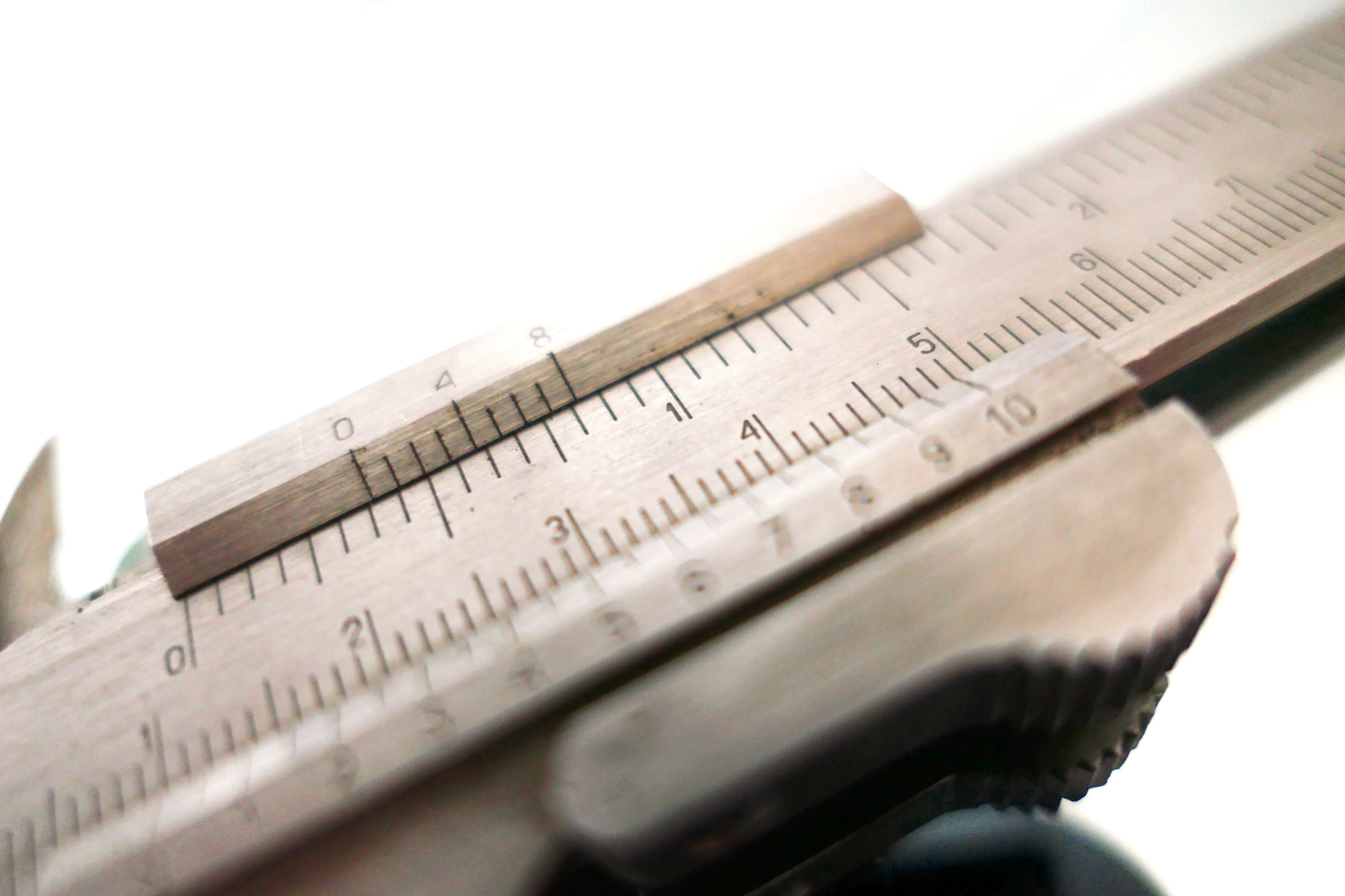 centimeters, surface, screw, calliper, precision, metric, accuracy, thread, focus on foreground, music, still life, craft, single object, musical note, HD Wallpaper