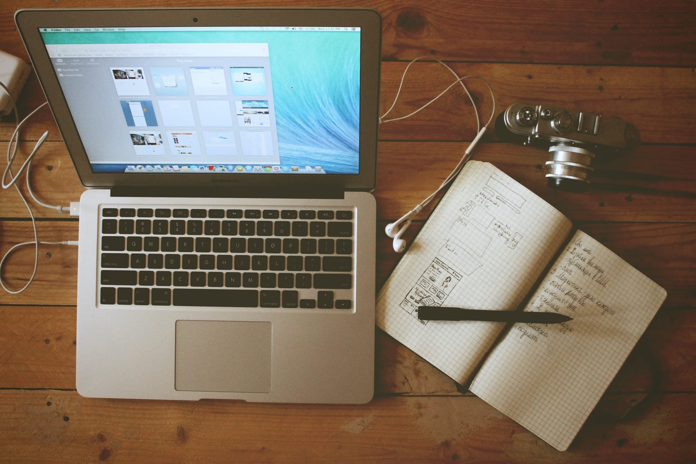 blog, air, laptop, writing, earbuds, notepad, camera, smart phone, turned, indoors, no people, digital camera, technology, next, keyboard, workstation, HD Wallpaper