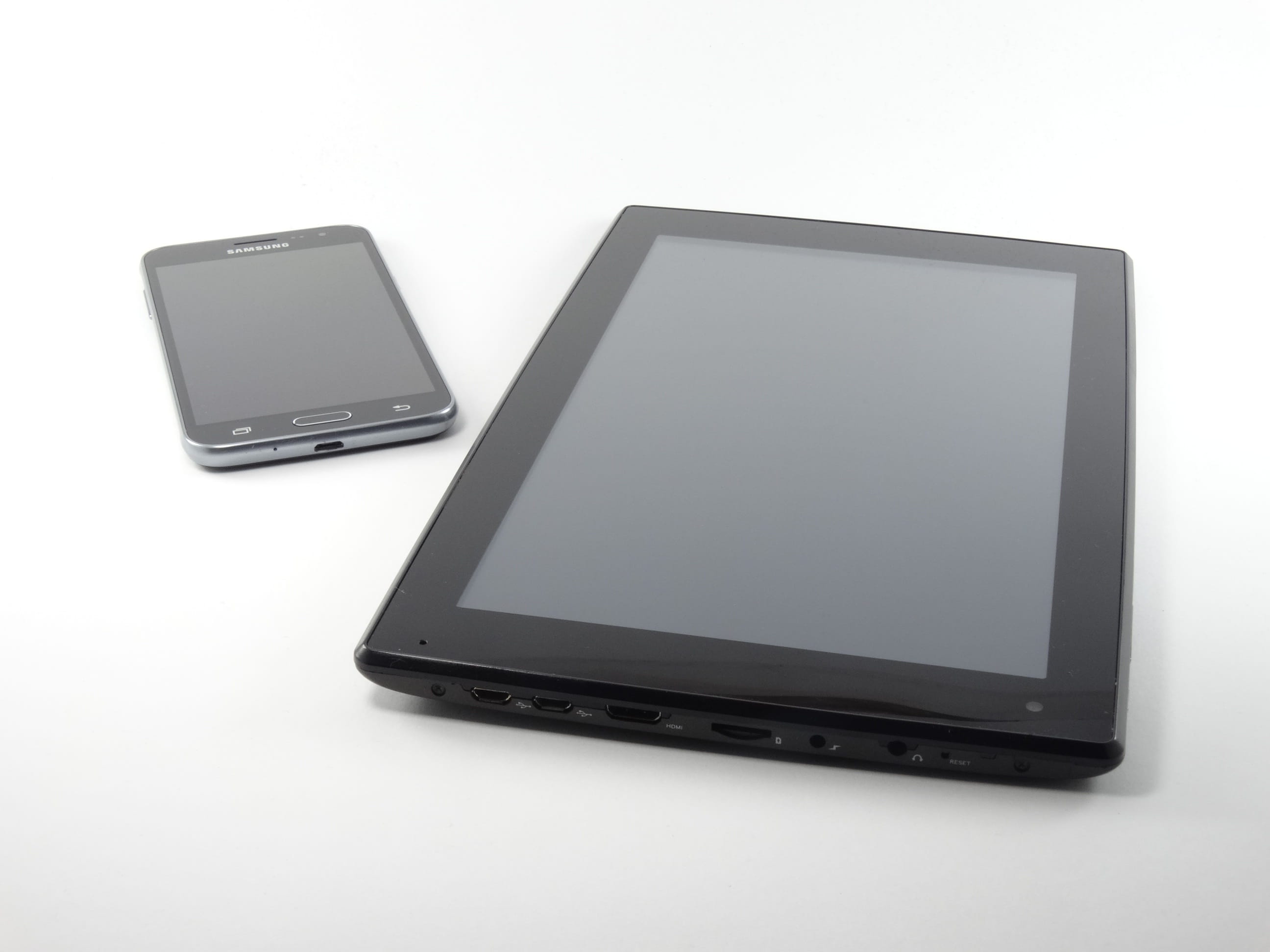 studio shot, contact, phone, 2K, appliance, device, copy space, blank, technology, digital tablet, device screen, connection, mobile, werkplekreiniging, HD Wallpaper