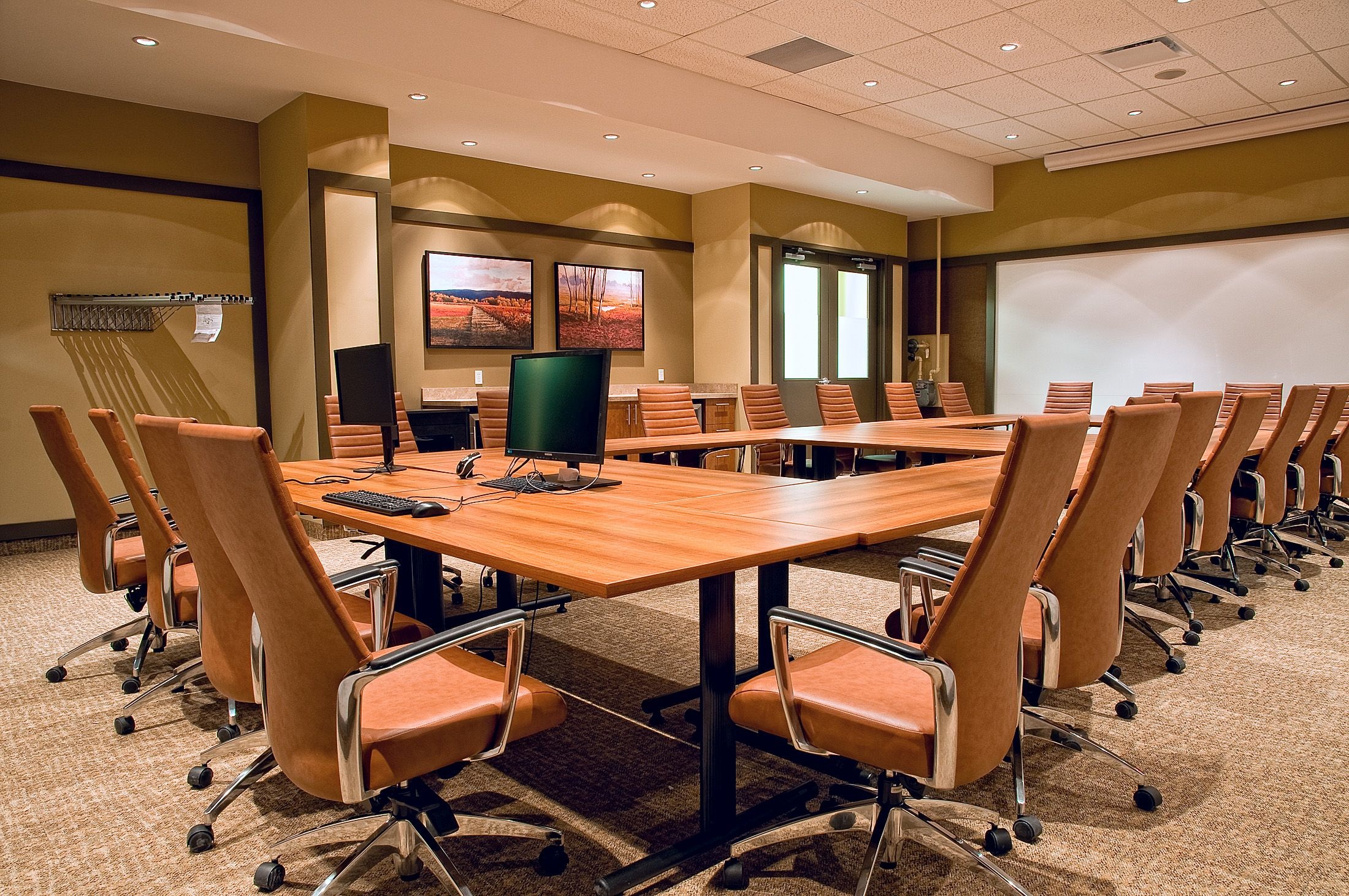 architecture, furniture, seat, chairs, indoors, presentation, course, brown, boardroom, wood, wood - material, home showcase interior, tables, no people, HD Wallpaper