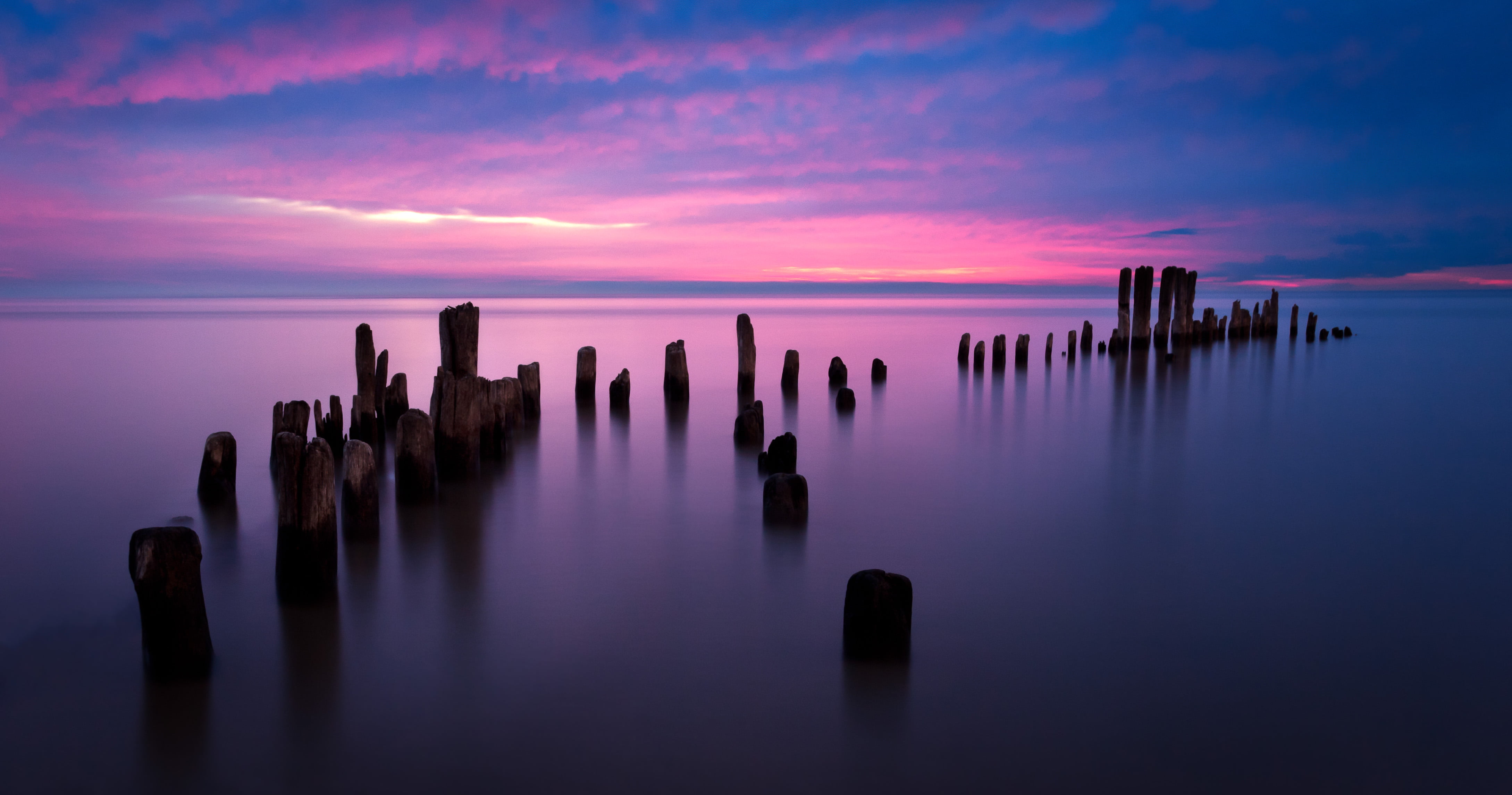 reflection, 4K, Clouds, Dock, Grosse Point Lighthouse, Sky, silhouette, still water, rocks, Lighthouse Park, Posts, Illinois, photo, Pier, Park district, HD Wallpaper