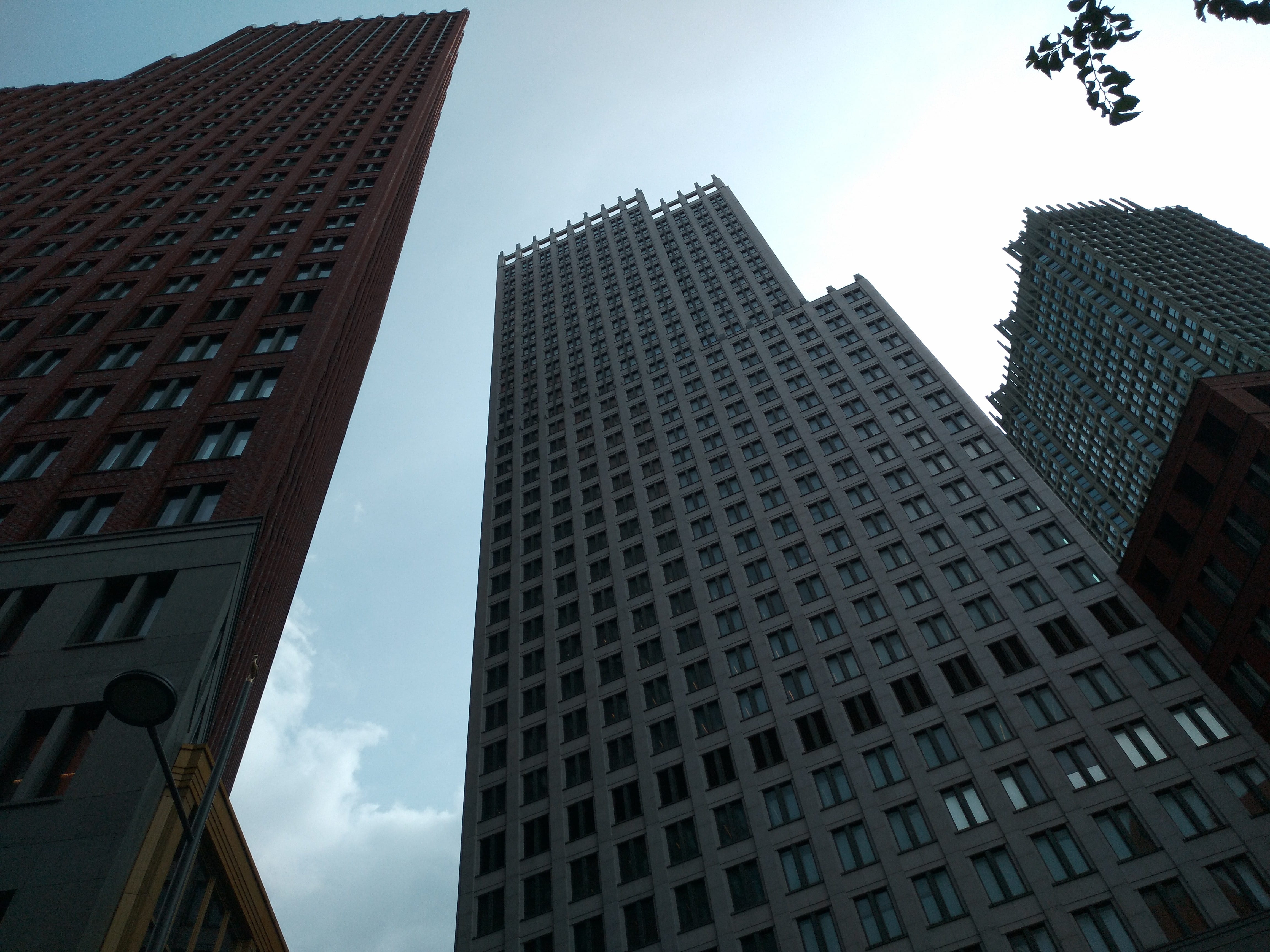 labor, cloud - sky, sell online, city, test, modern, architecture, online entrepreneur, city life, entrepreneurship, logistics, company, business, market, HD Wallpaper