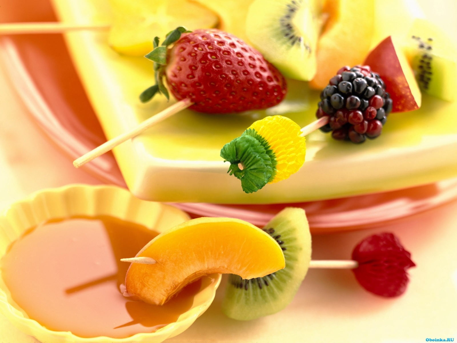 sticks, gourmet, melon, 720P, wellbeing, strawberry, pineapple, citrus fruit, food, white, peaks, plate, blueberry, freshness, snack, berries, dessert, HD Wallpaper