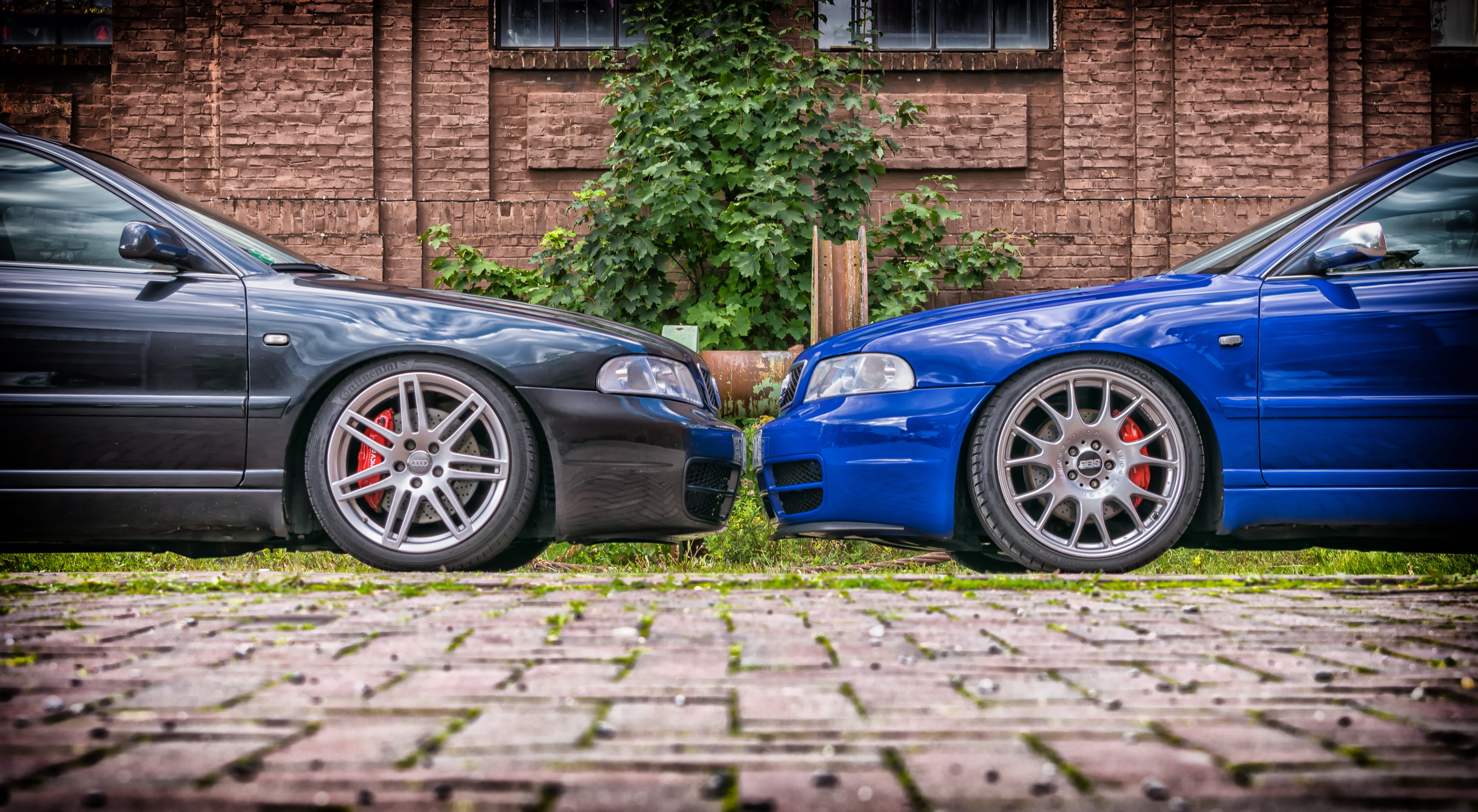 car, transportation, land vehicle, vehicle, tree, pkw, architecture, tire, dare, auto, brake, wheels, 5K, disc, blue, outdoors, building exterior, motor vehicle, HD Wallpaper