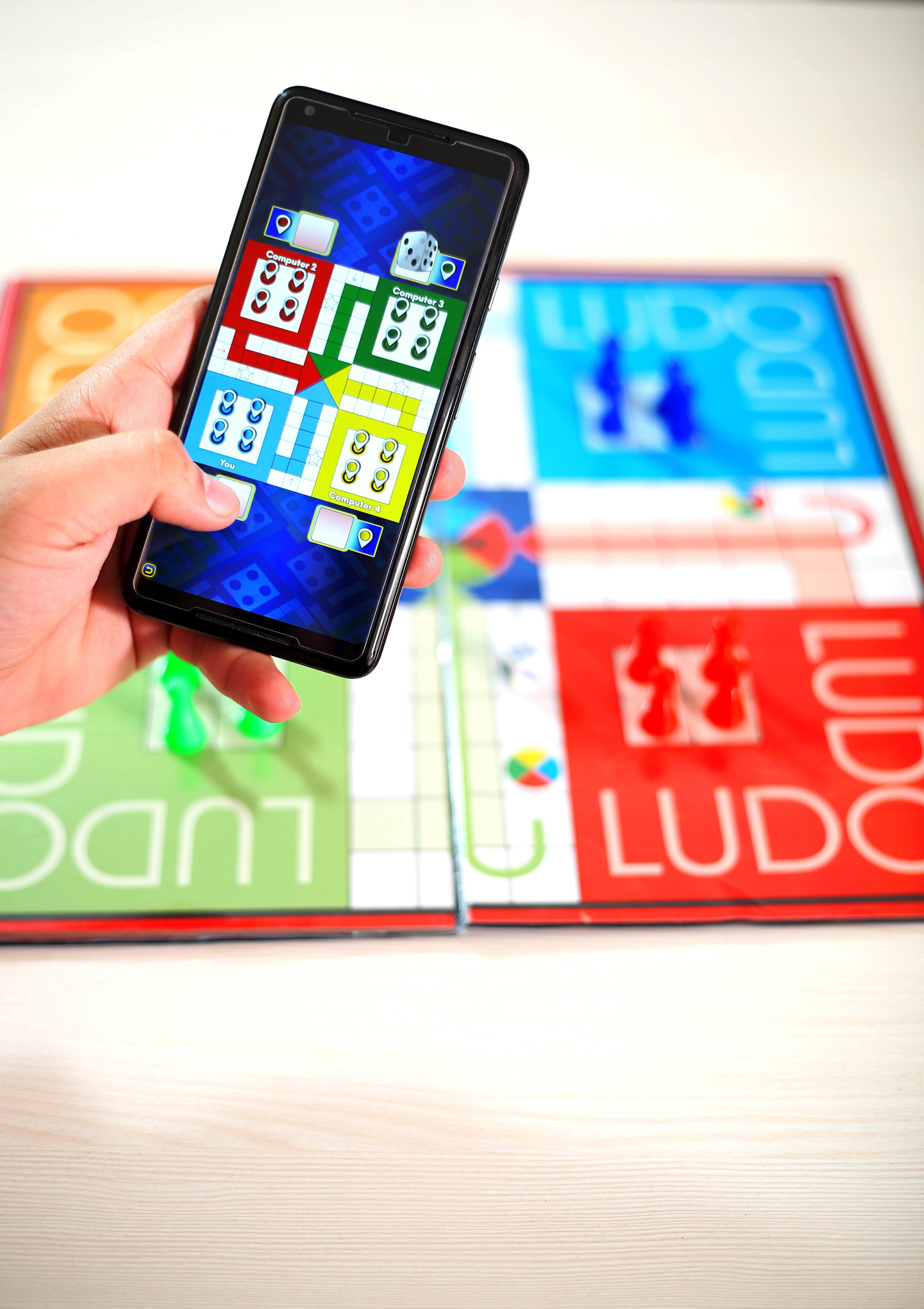 finance, picture, playful, mobile phone, family, western script, board, holding, technology, phone, consumerism, red, human hand, smart phone, winner, yellow, Phone HD Wallpaper