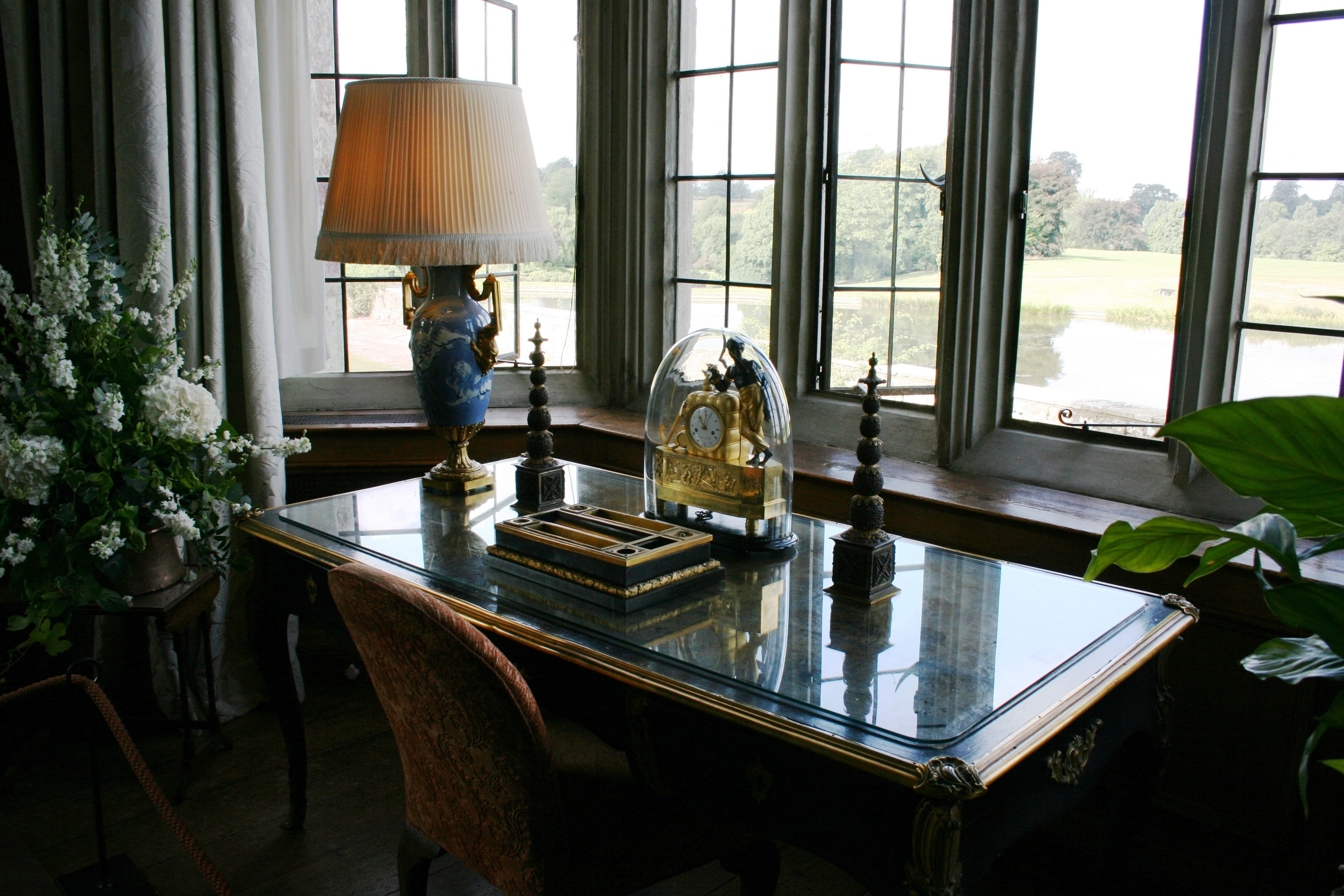 quiet, one person, glass, study, 4K, Leeds Castle, adult, top, boys, indoors, england, Desk, seat, sitting, lighting equipment, view from the window of the castle, HD Wallpaper