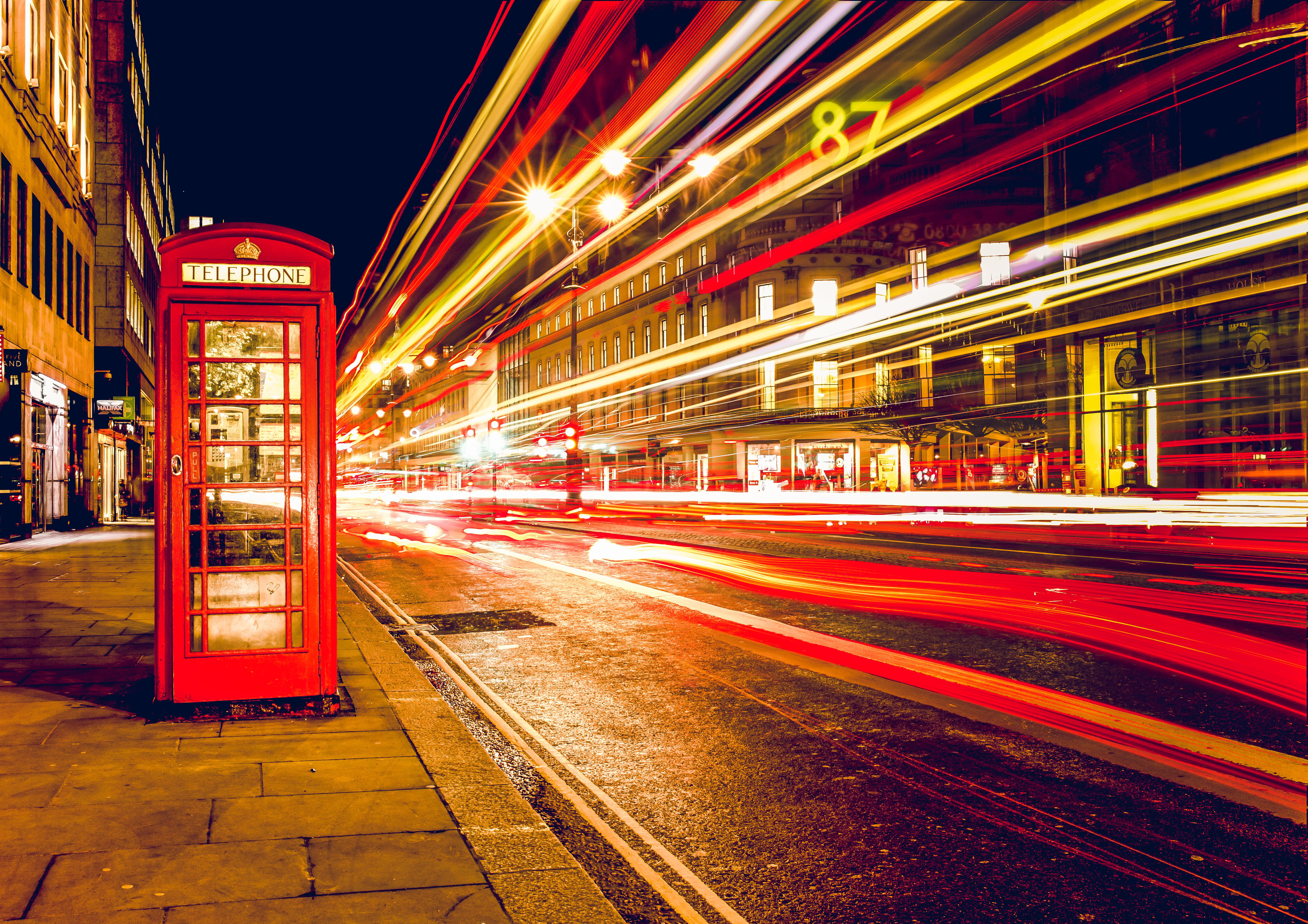 England, illuminated, telephone, travel, europe, car, light - Natural Phenomenon, cityscape, long, outdoors, excerpt, public Transportation, twilight, street, HD Wallpaper