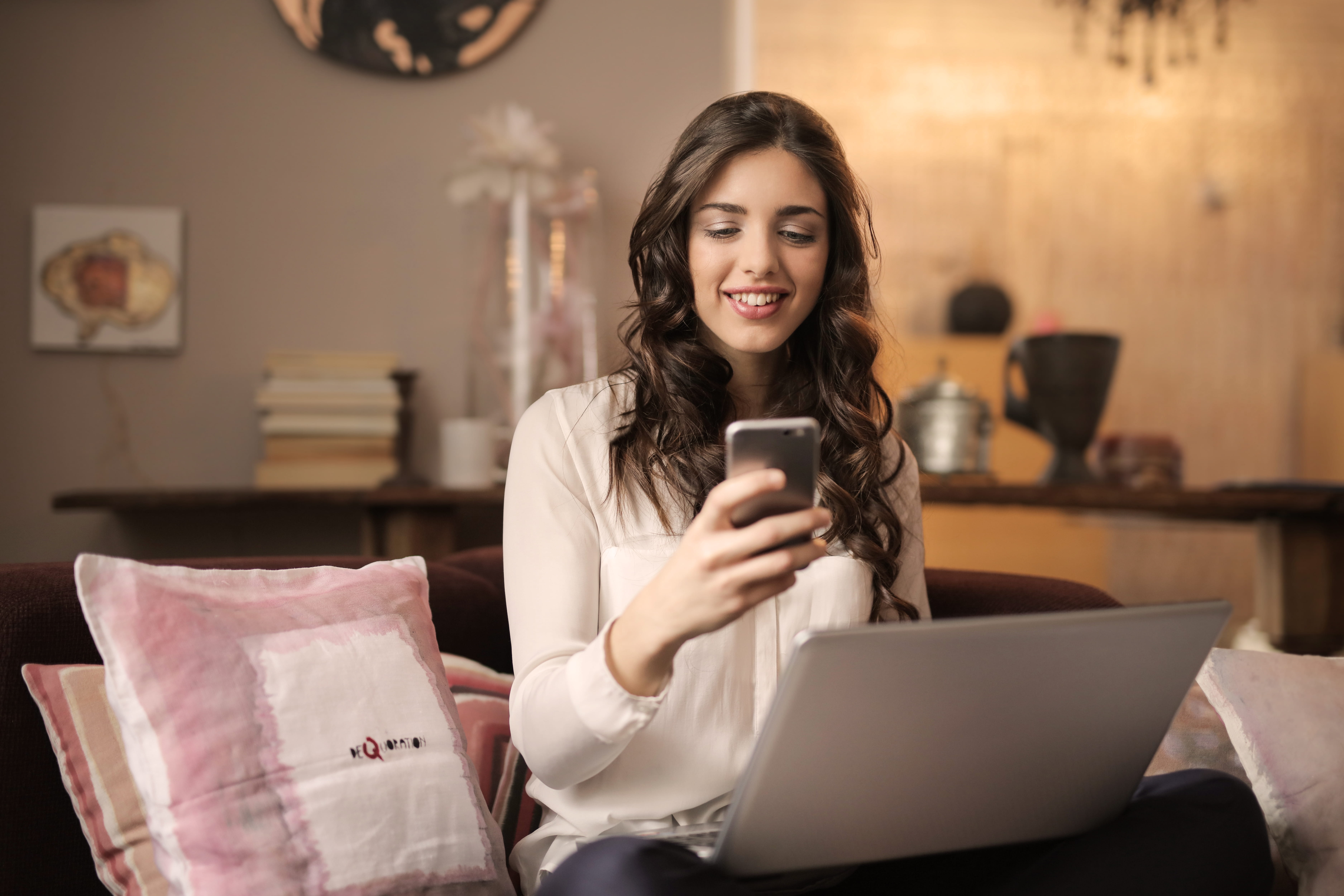 happiness, domestic room, 5K, smiling, sitting, comfortable, online, indoors, relaxation, remote work, seat, holding, enjoyment, women, portable information device, HD Wallpaper