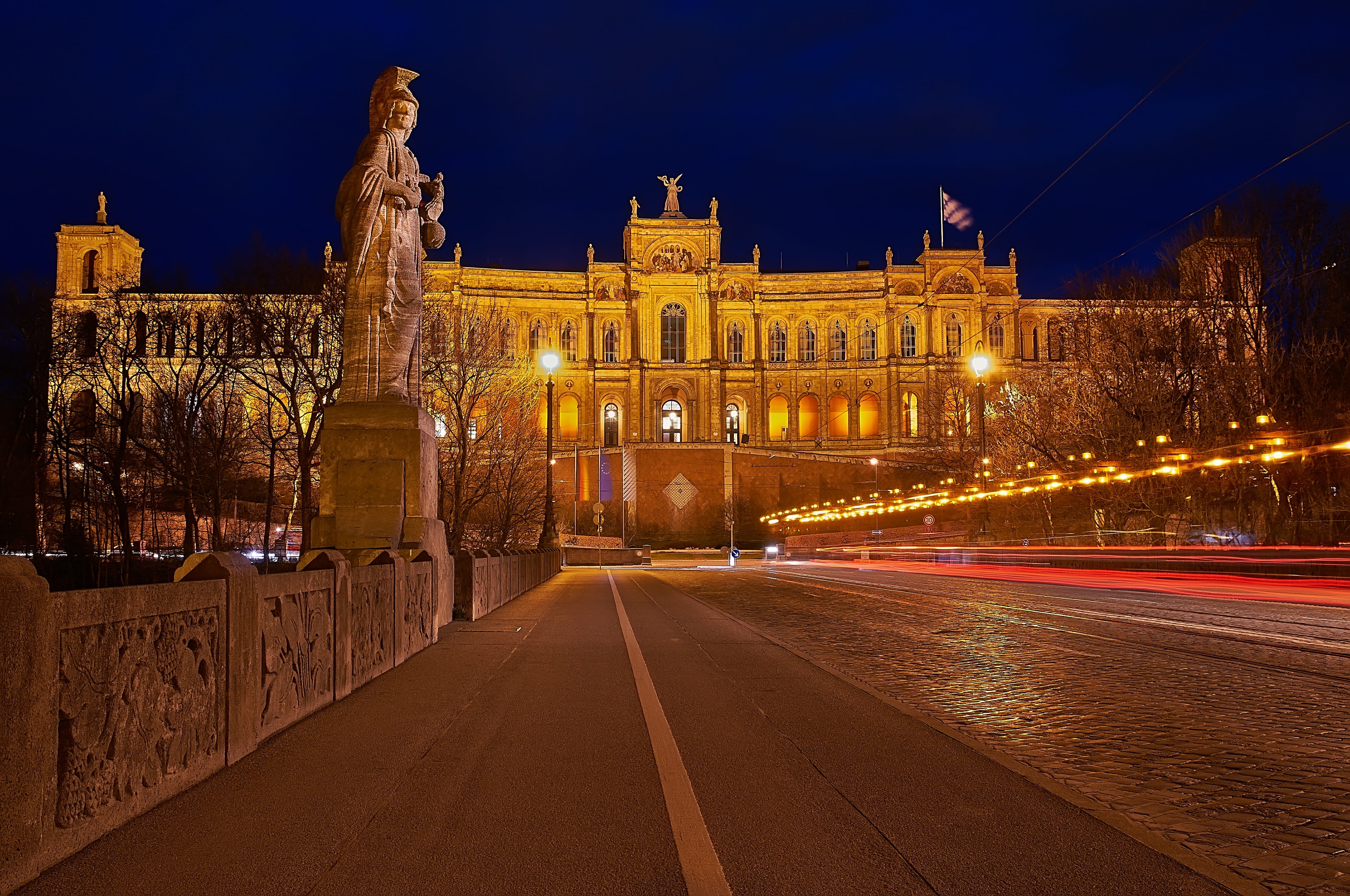upper bavaria, no people, old, government, city, old town, national museum, evening, door, historically, building, munich, figure, isar, beige, wood, helm, HD Wallpaper