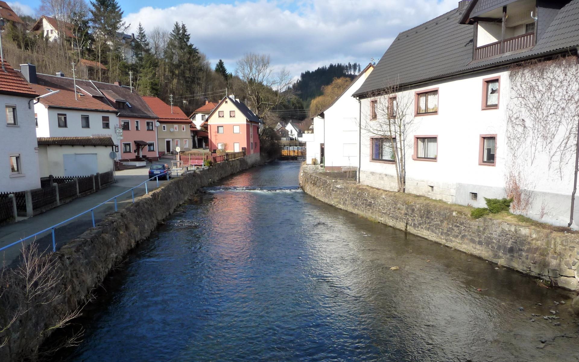animals, river, concrete, city, white, germany, houses, architecture, bavaria, steinwiesen, 1080P, building, HD Wallpaper