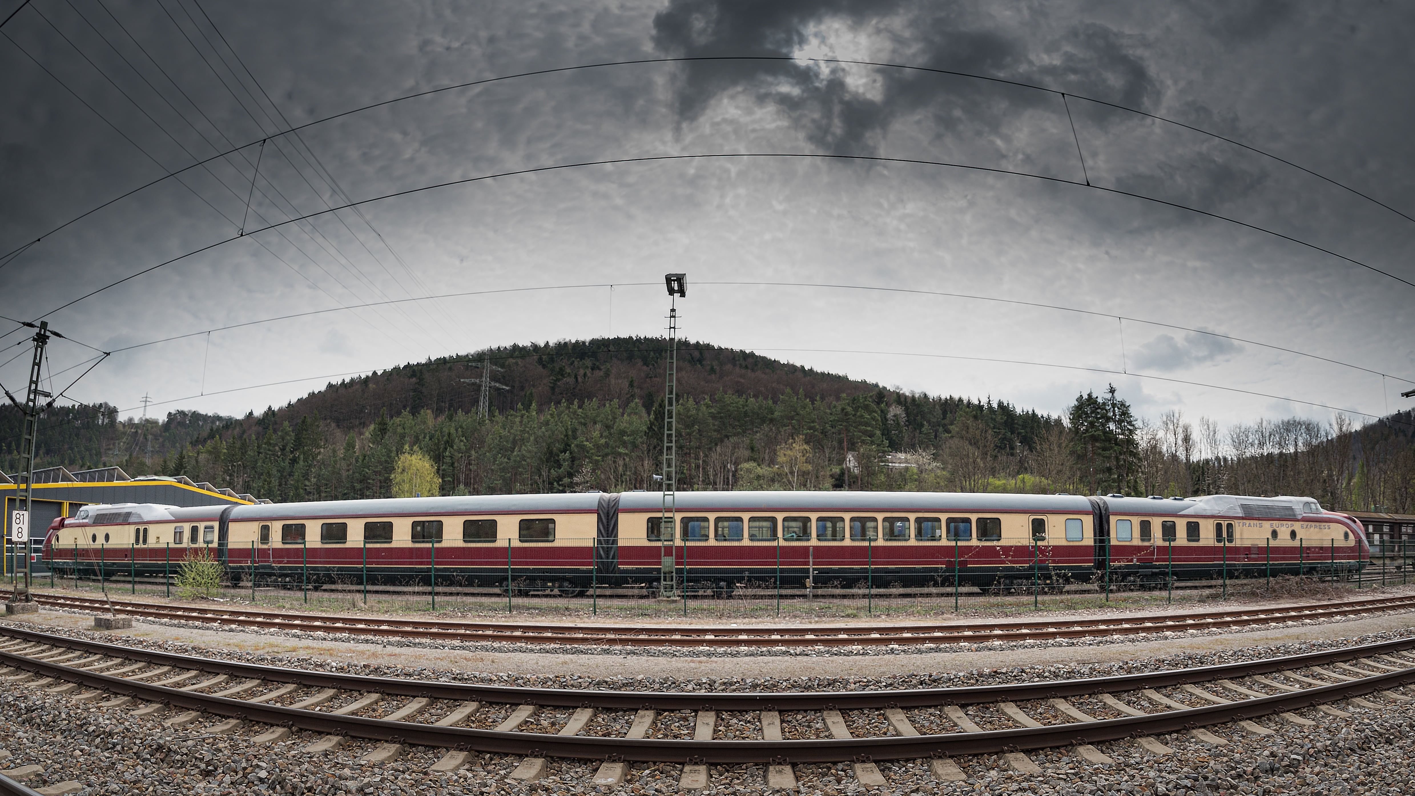 travel, diesel locomotive, railroad station, nature, white, historically, no people, built structure, railway embankment, rail transportation, sky, tee, HD Wallpaper