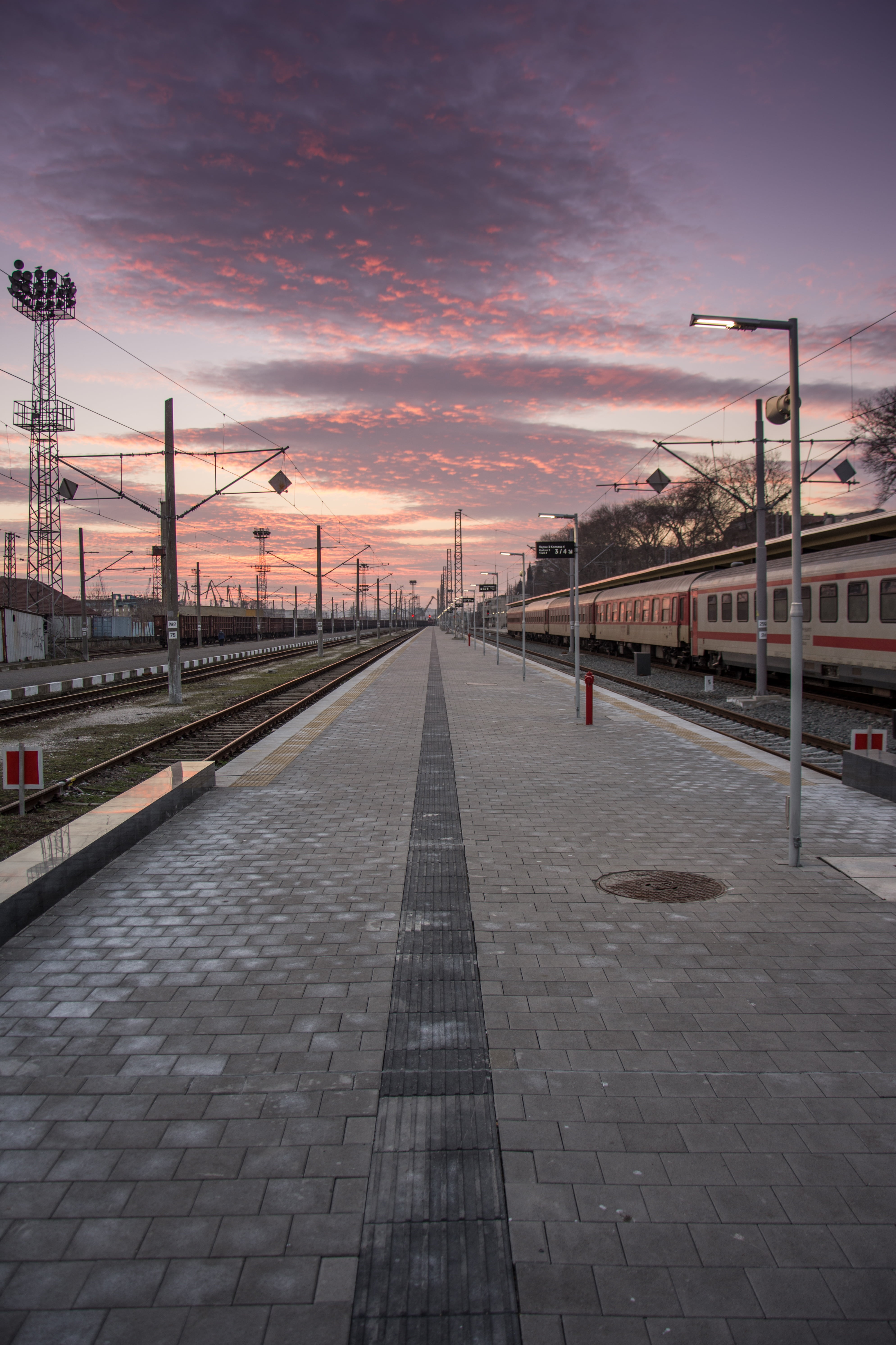 outdoors, vanishing point, burgas, track, brick, beside, diminishing perspective, architecture, railway, building exterior, europe, direction, rail, departure, Phone HD Wallpaper