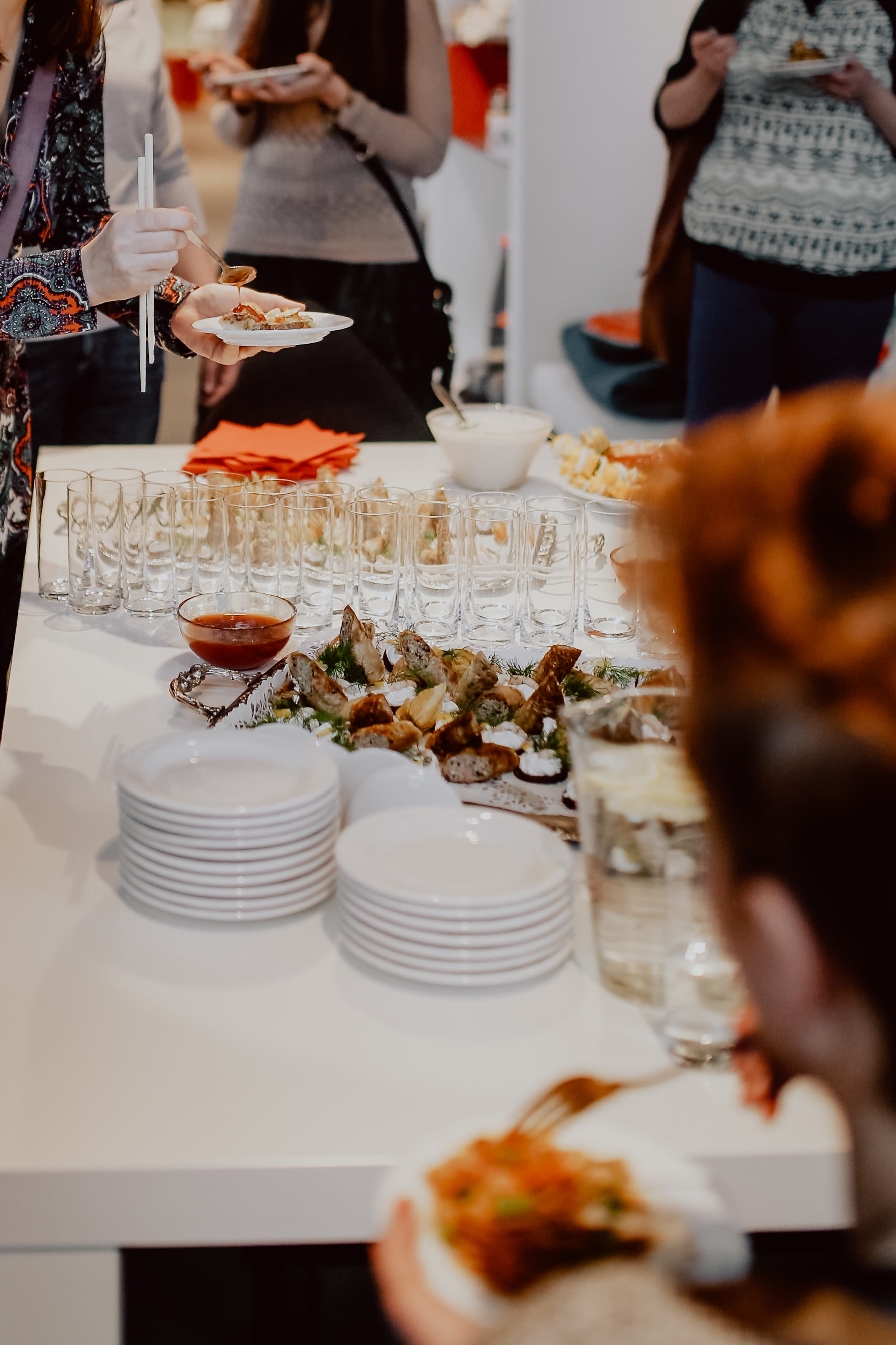 buffet, lunch, asian, dining, catering, party, serving size, plate, dinner, table, restaurant, freshness, temptation, ready-to-eat, real people, cake, indoors, Phone HD Wallpaper