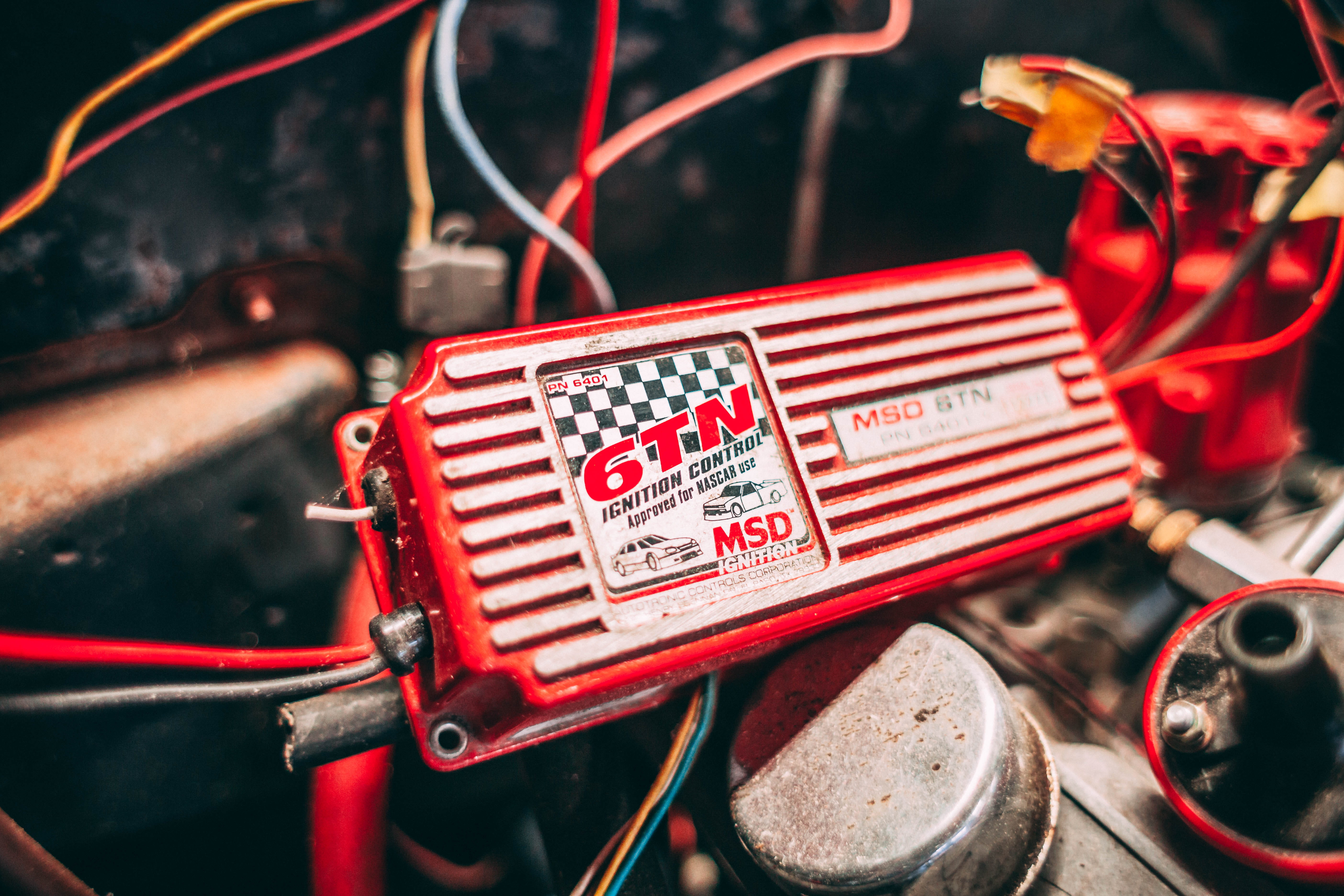no people, 5K, retro styled, technology, hardware, spare, transportation, electrical device, electronic chip, adapter, bicycle, truck, wiring, sunglasses, HD Wallpaper