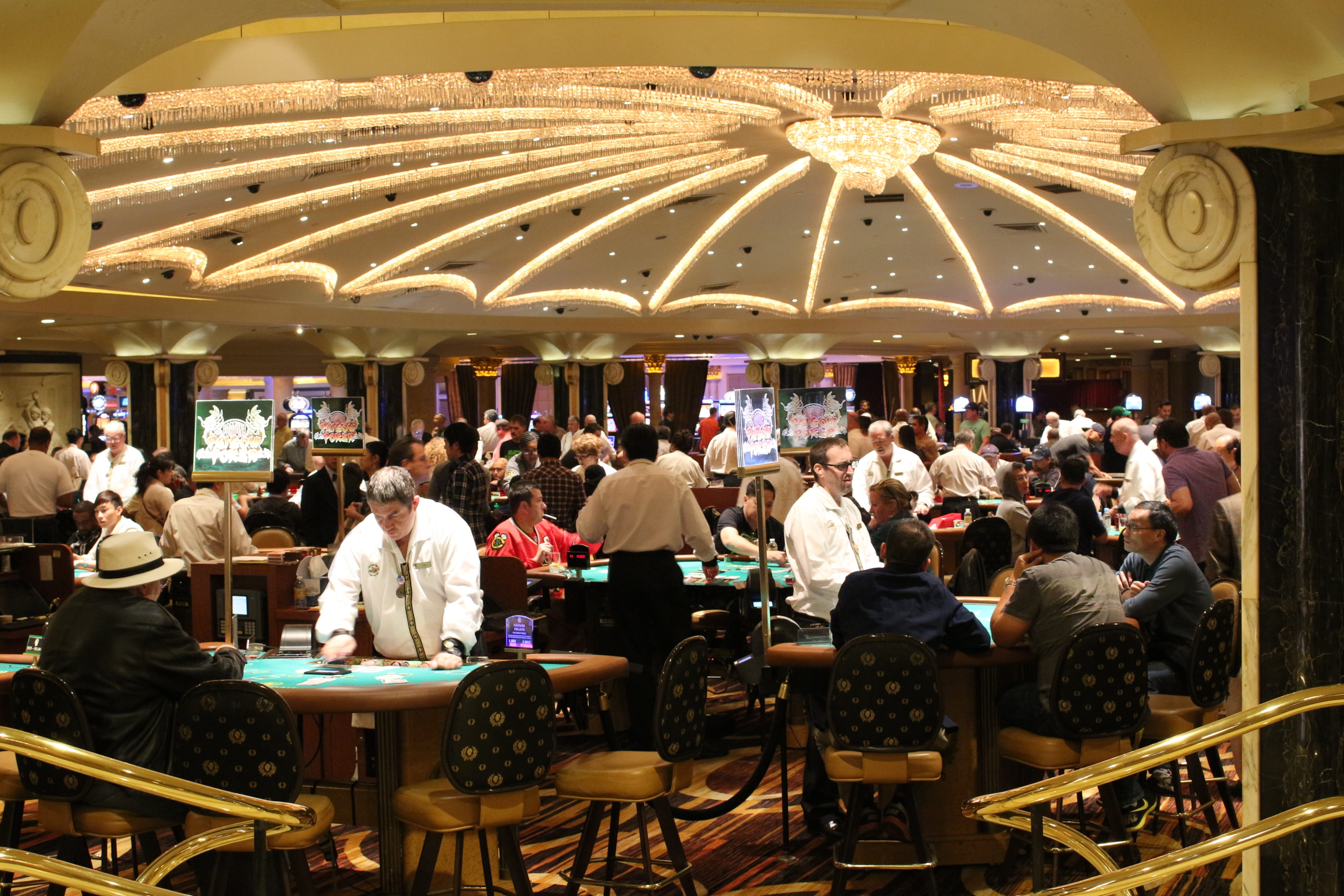 vegas, money, inside, table, group, men, architectural column, built structure, real people, leisure activity, adult, women, gamble, poker, illuminated, HD Wallpaper