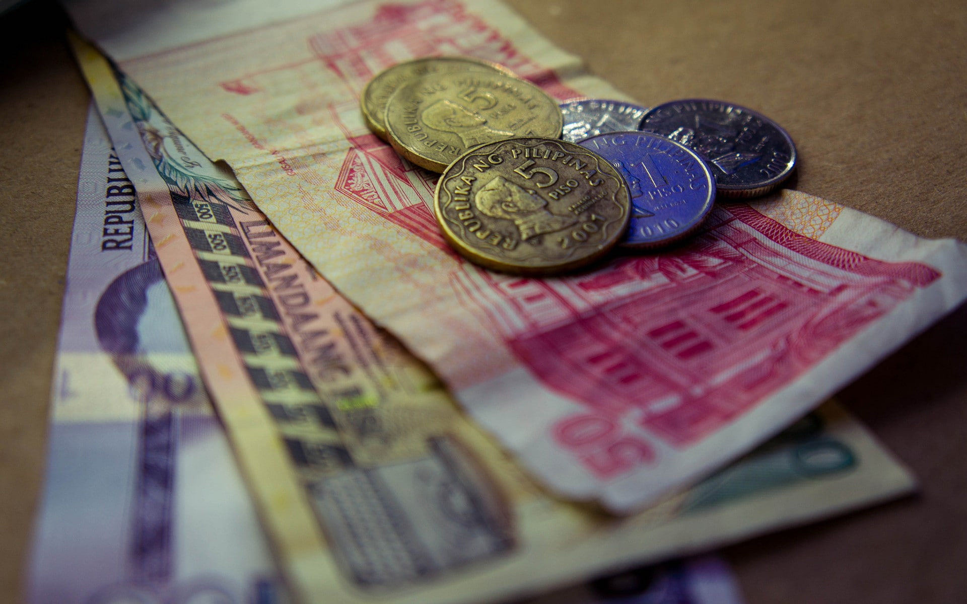 selective focus, money, text, coin, coins, investment, currency, indoors, high angle view, communication, business, abundance, no people, variation, savings, HD Wallpaper