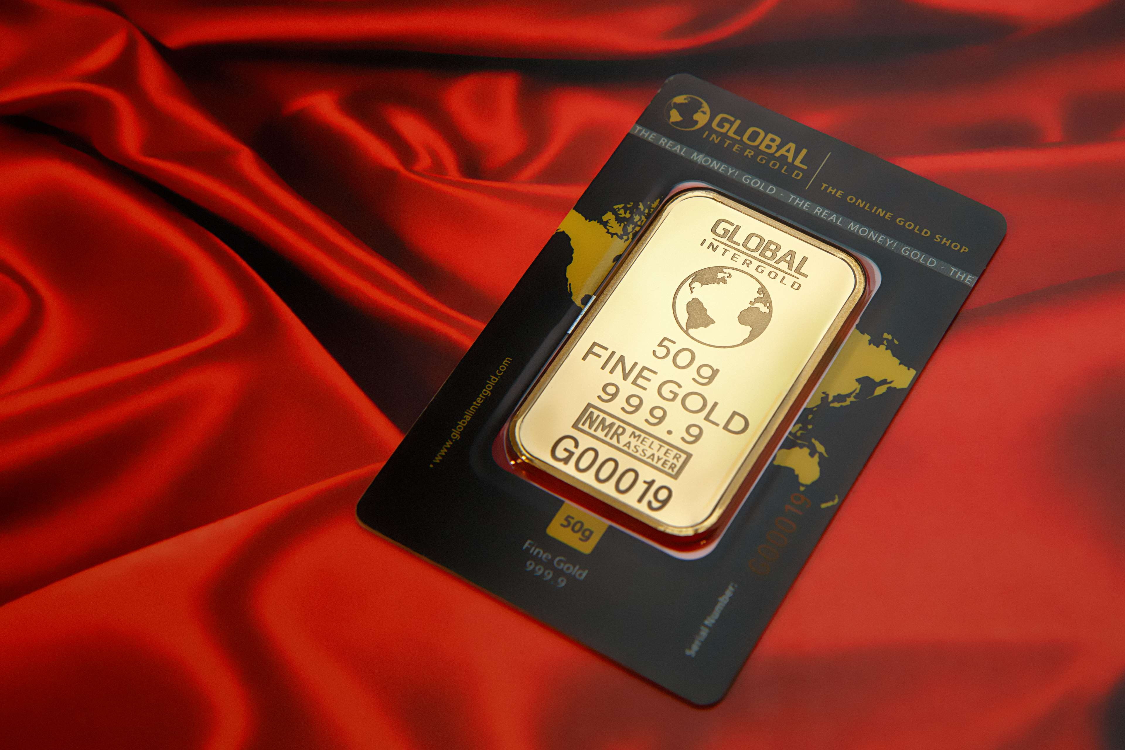 payment, gold, pattern, financial, 4K, identity, wealth, high angle view, number, shiny, focus on foreground, wireless technology, luxury, commerce, symbol, HD Wallpaper