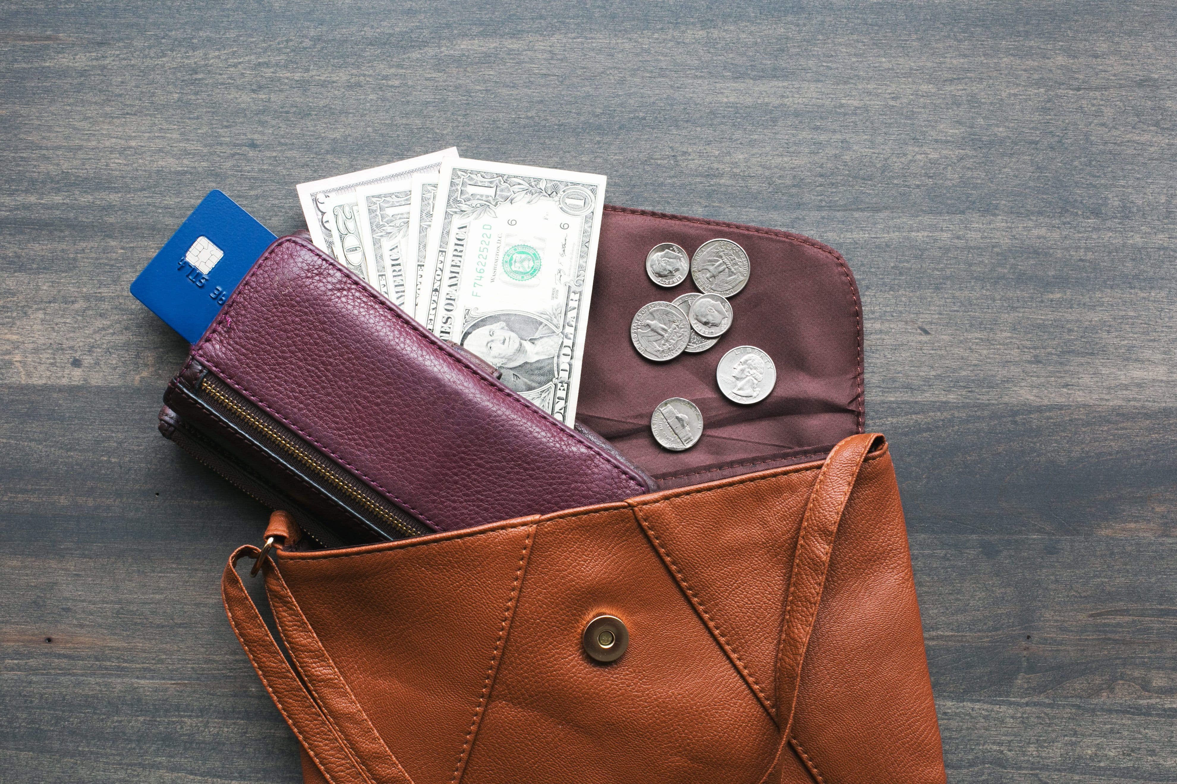 close-up, Retail, Handbag, leather, Shopping, Flatlay, 4K, clothing, Customer, wealth, Cash, Money, studio shot, Sale, still life, photo, luxury, paper currency, HD Wallpaper