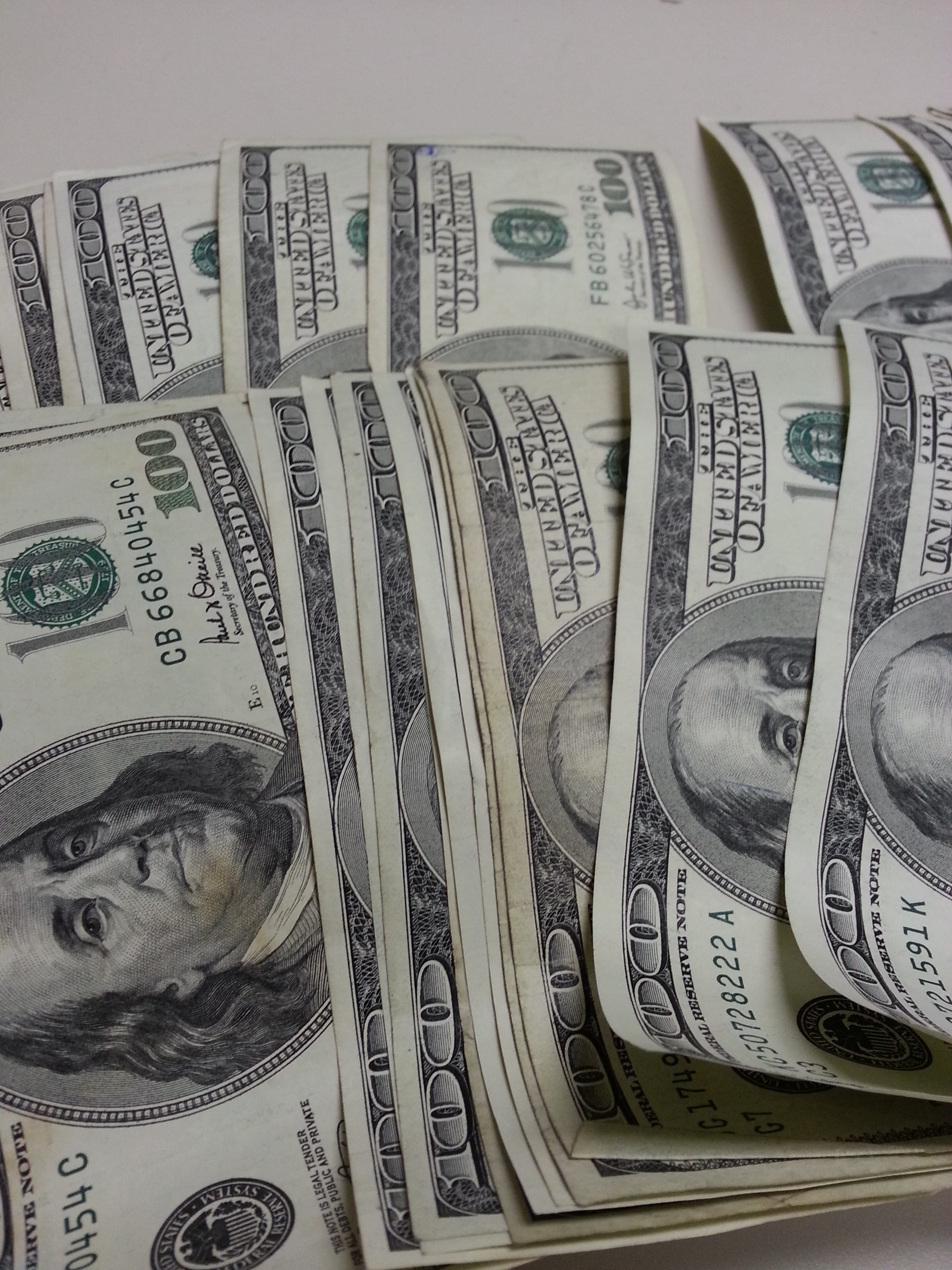 still life, dollar sign, close-up, economy, full frame, 2K, large group of objects, u, Money, paper currency, benjamin, luxury, s, indoors, dollar, franklin, Phone HD Wallpaper