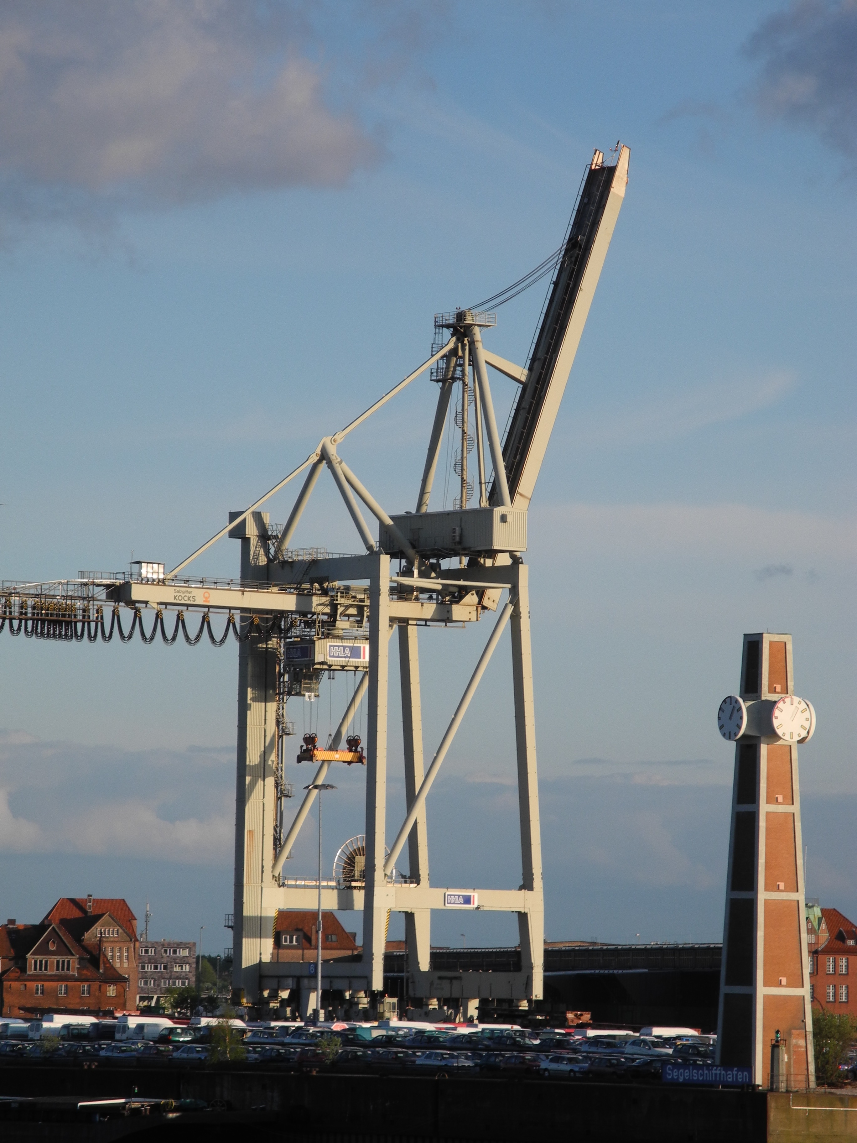 building exterior, level stands, elbe, water, outdoors, built structure, construction equipment, no people, sky, mode of transportation, paypal, 2K, crane, Phone HD Wallpaper