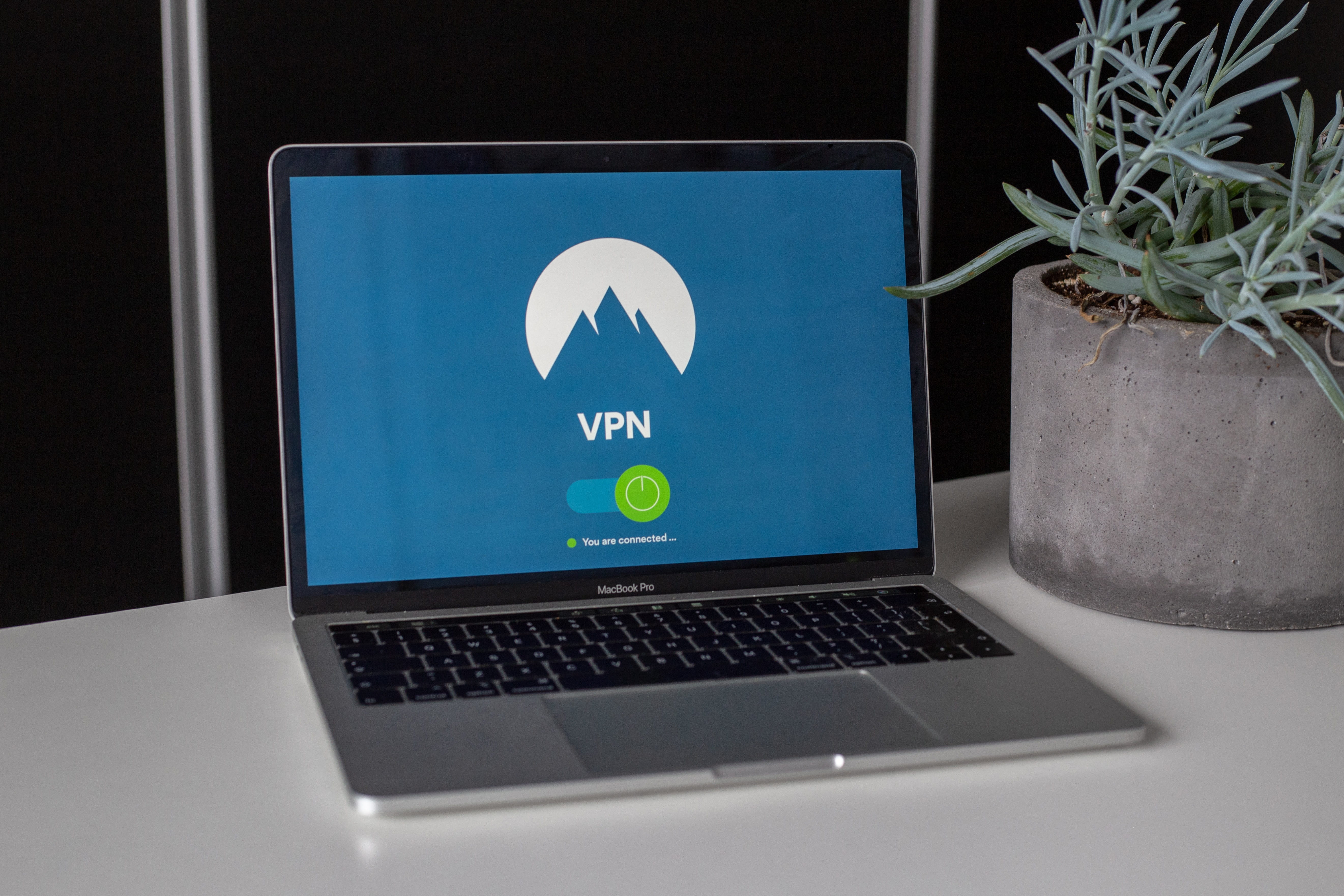 tablets, computer, public wifi, computer equipment, keyboard, image, table, best vpn, internet, network, wireless technology, business, hacking, photograph, HD Wallpaper