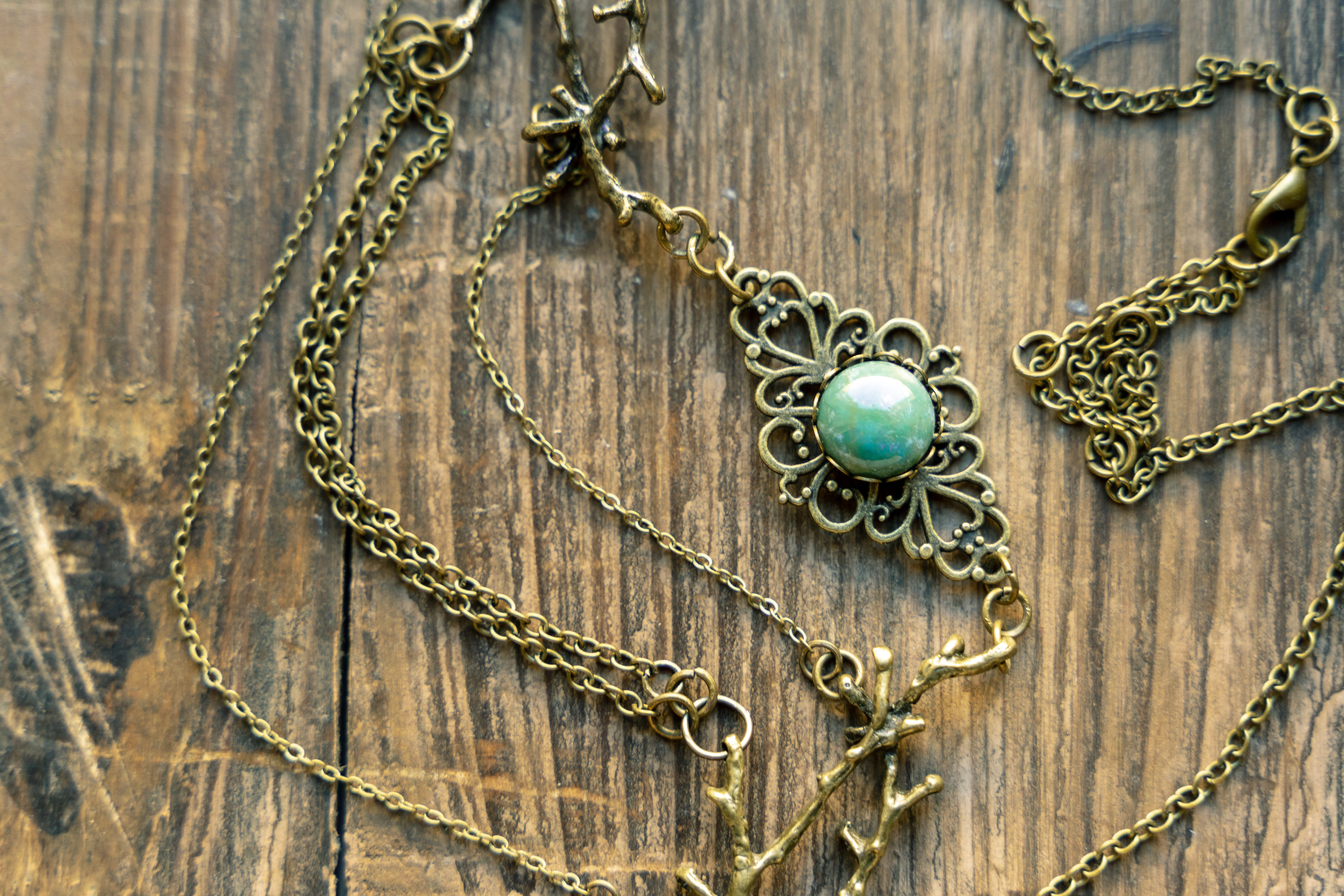 old, glass blocks, gift, fashion, wood - material, heart, shape, welcome, day, security, backgrounds, fashion jewelry, birthday, love, door knocker, chain, HD Wallpaper