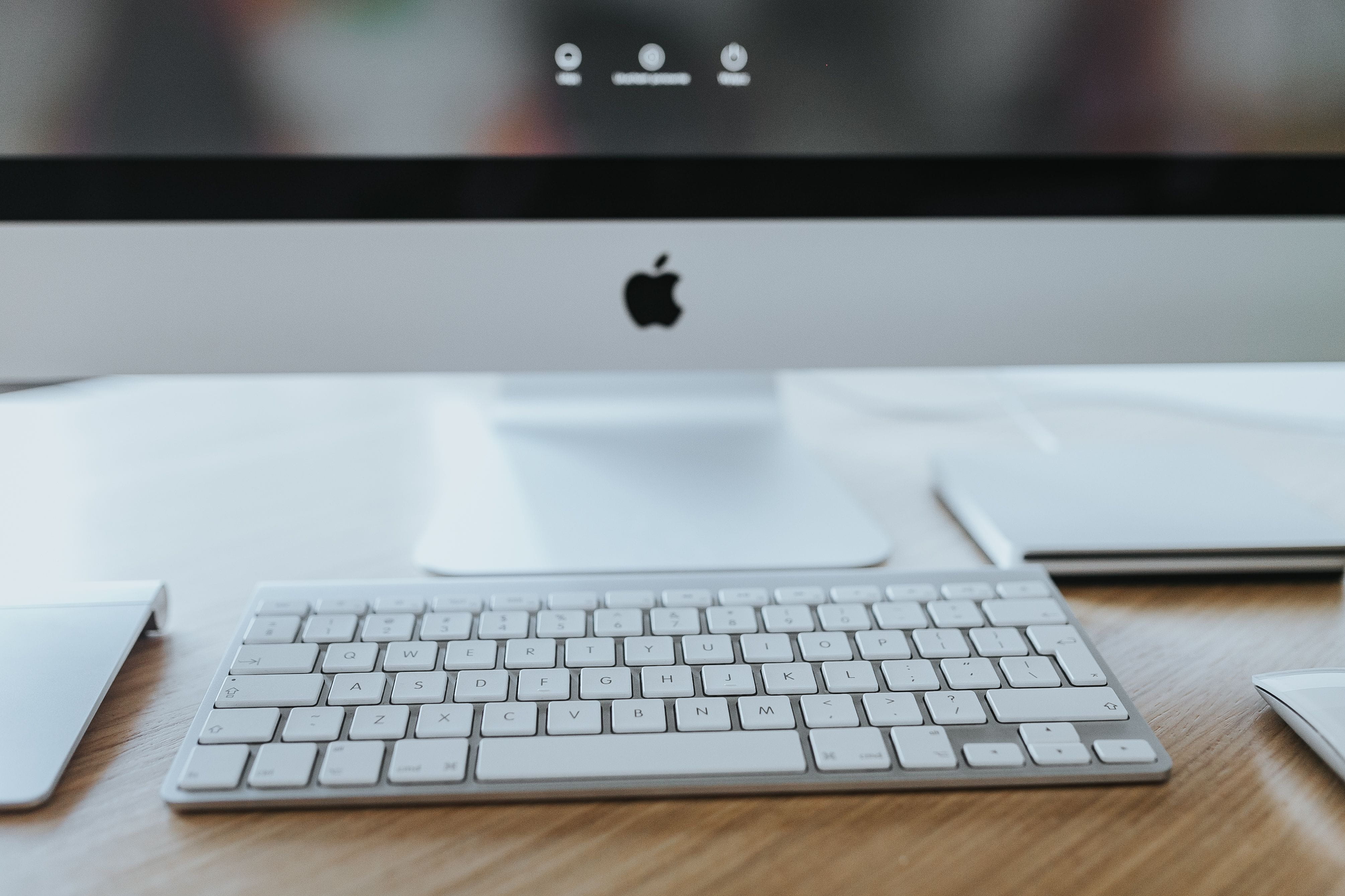 absence, keyboard, modern, table, internet, business, computer network, focus on foreground, furniture, computer, indoors, mac, desk, computer Keyboard, HD Wallpaper