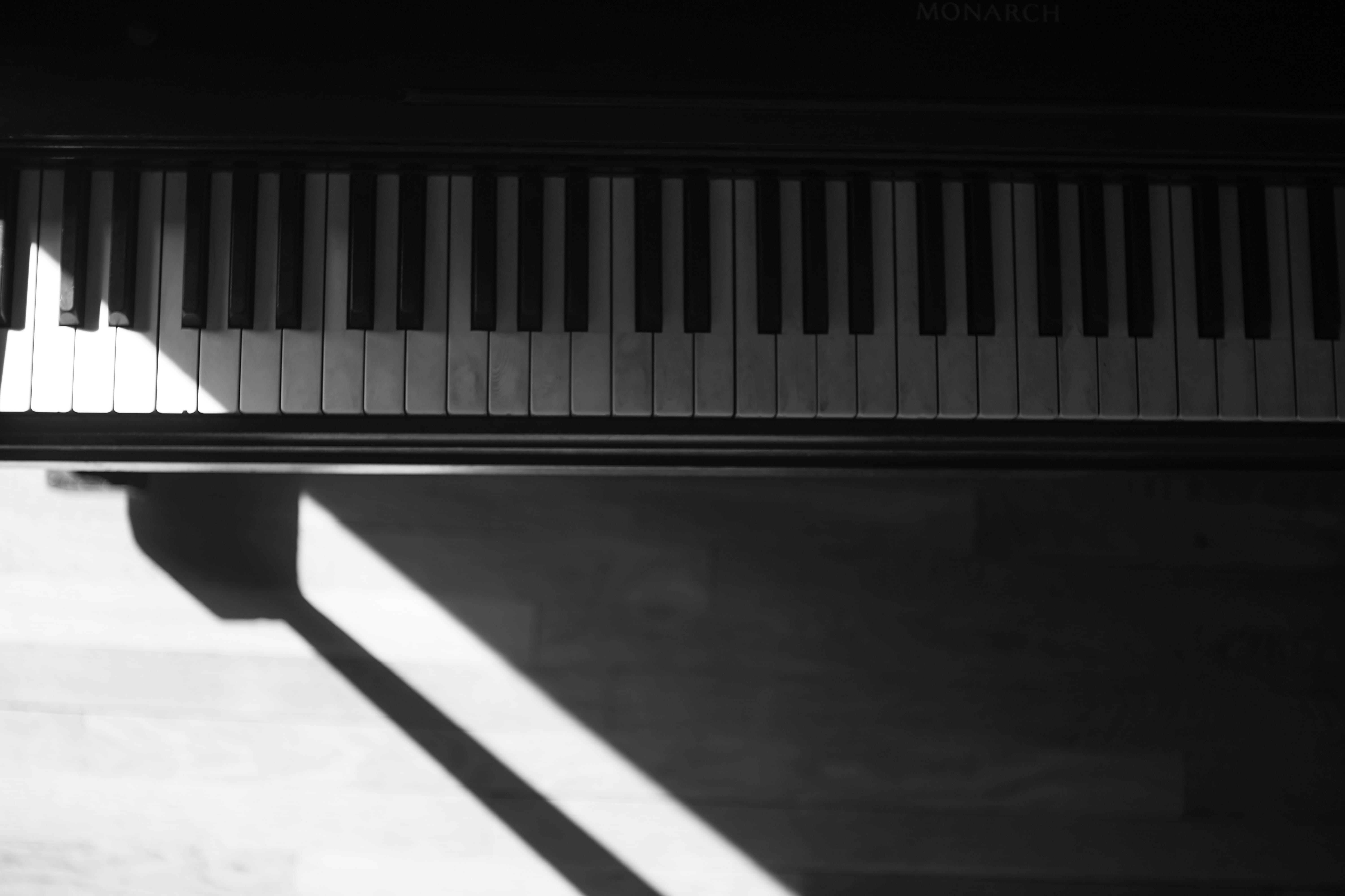 piano, transportation, furniture, white, hardware, piano key, joystick, black, keyboard, day, old, wall - building feature, no people, stopwatch, sunlight, HD Wallpaper