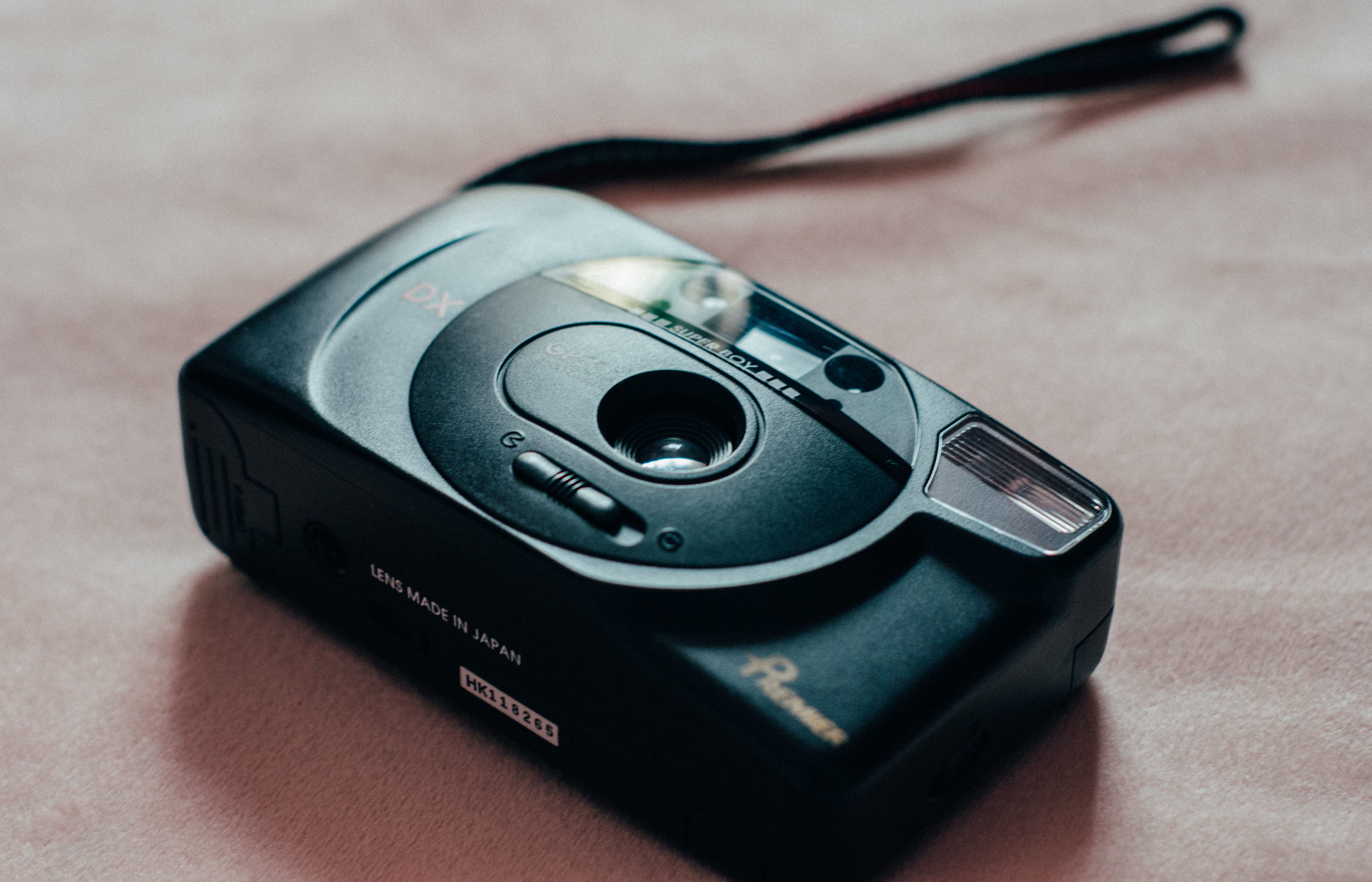 grey, 4K, digital camera, no people, electronics, cassette player, photography themes, single object, technology, cd player, stereo, high angle view, colored background, HD Wallpaper