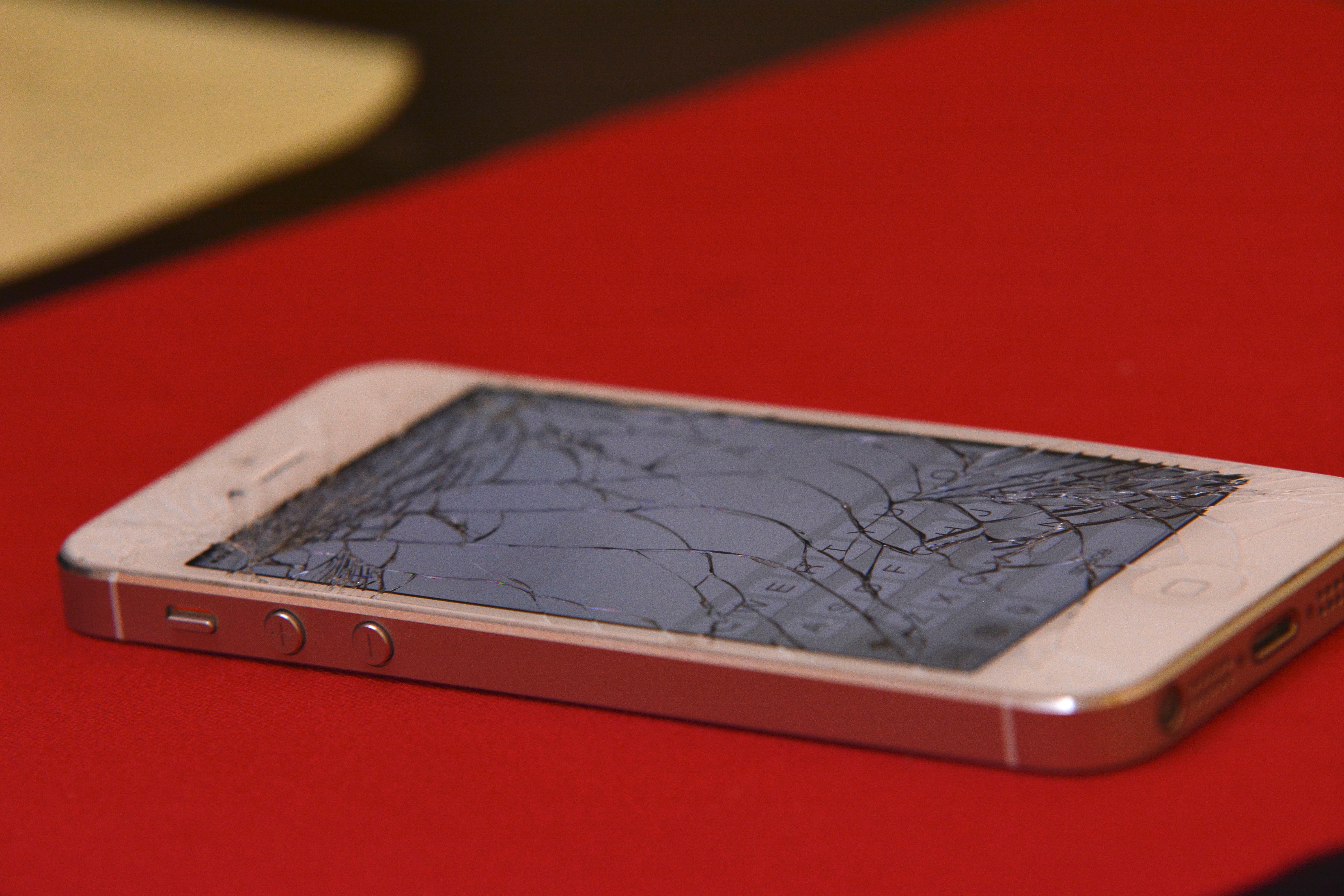 broken, education, man made, cellular, focus on foreground, portable, screen, studio shot, note pad, iphone, man made object, phone, 5K, device, mobile, HD Wallpaper