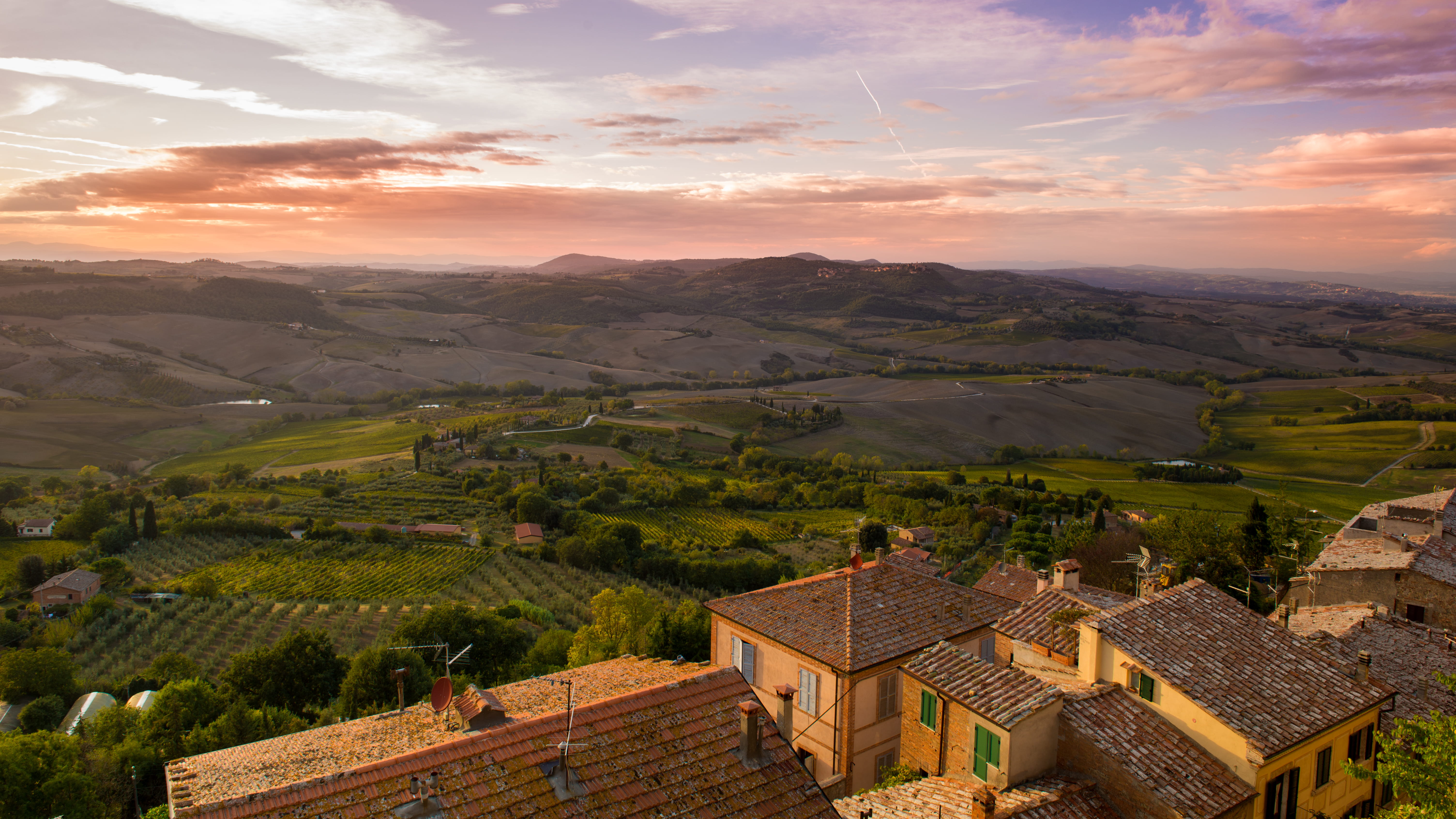 brown, 5K, no people, house, rural, tranquility, roof, beauty in nature, italy, aerial, cloud - sky, europe, panoramic, plant, farmland, built structure, HD Wallpaper