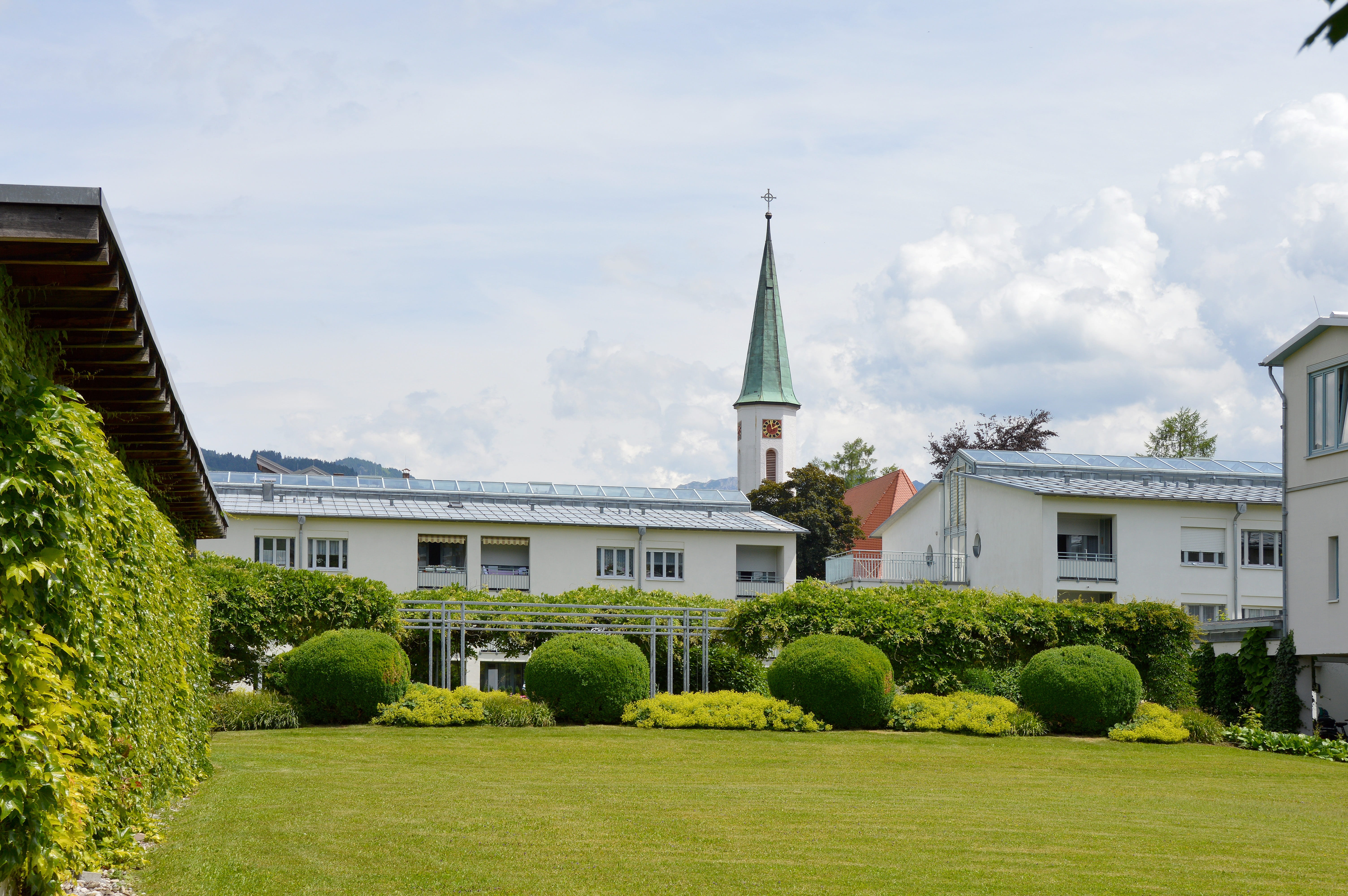 summer, built structure, day, lawn, spire, tree, holiday, plant, Steeple, building, bavaria, 5K, outdoors, Idyll, community, Rural, Country, architecture, HD Wallpaper