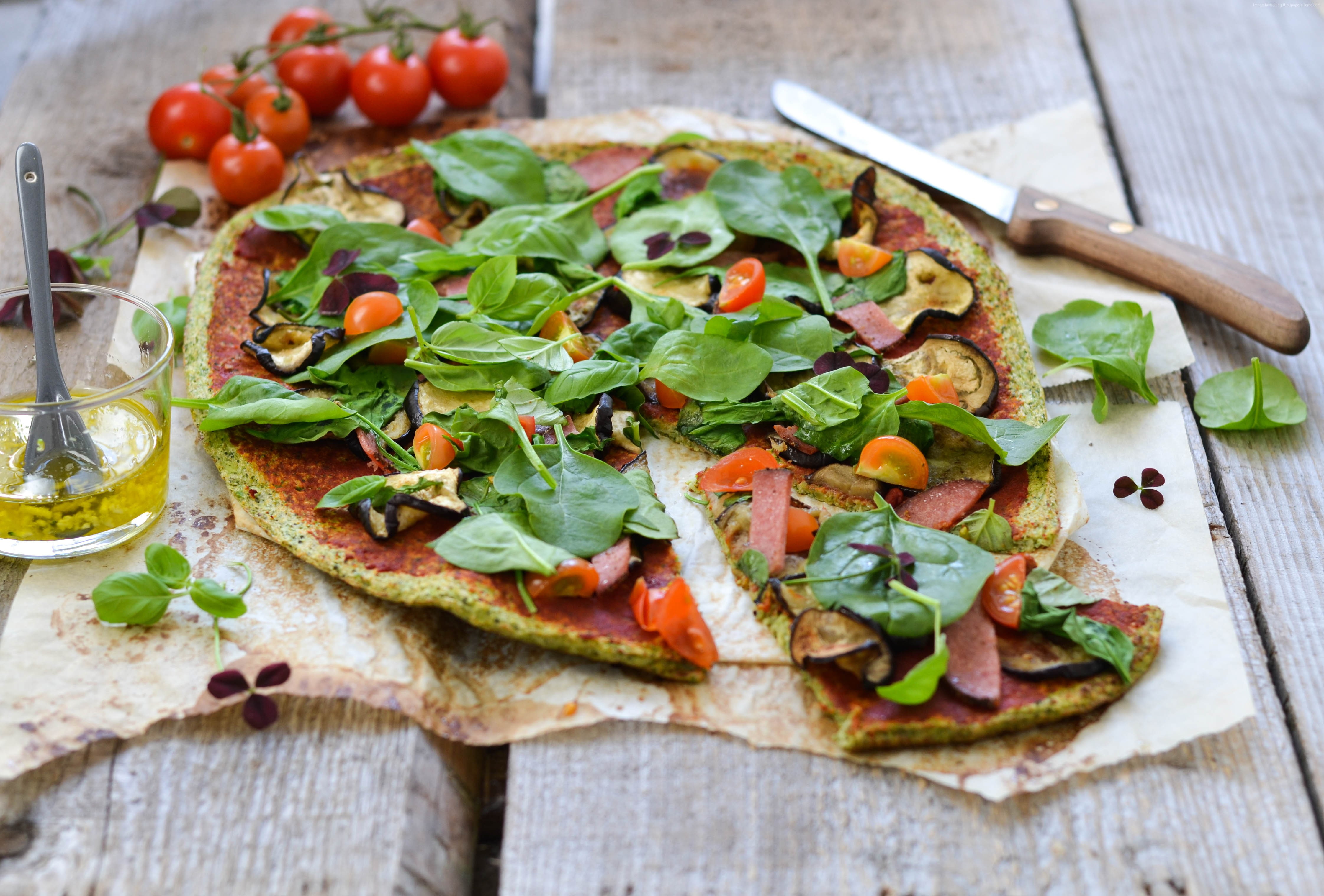 tomatoes, basil, broccoli, zucchini, sausage, 4K, pizza, parsley, saffron, HD Wallpaper