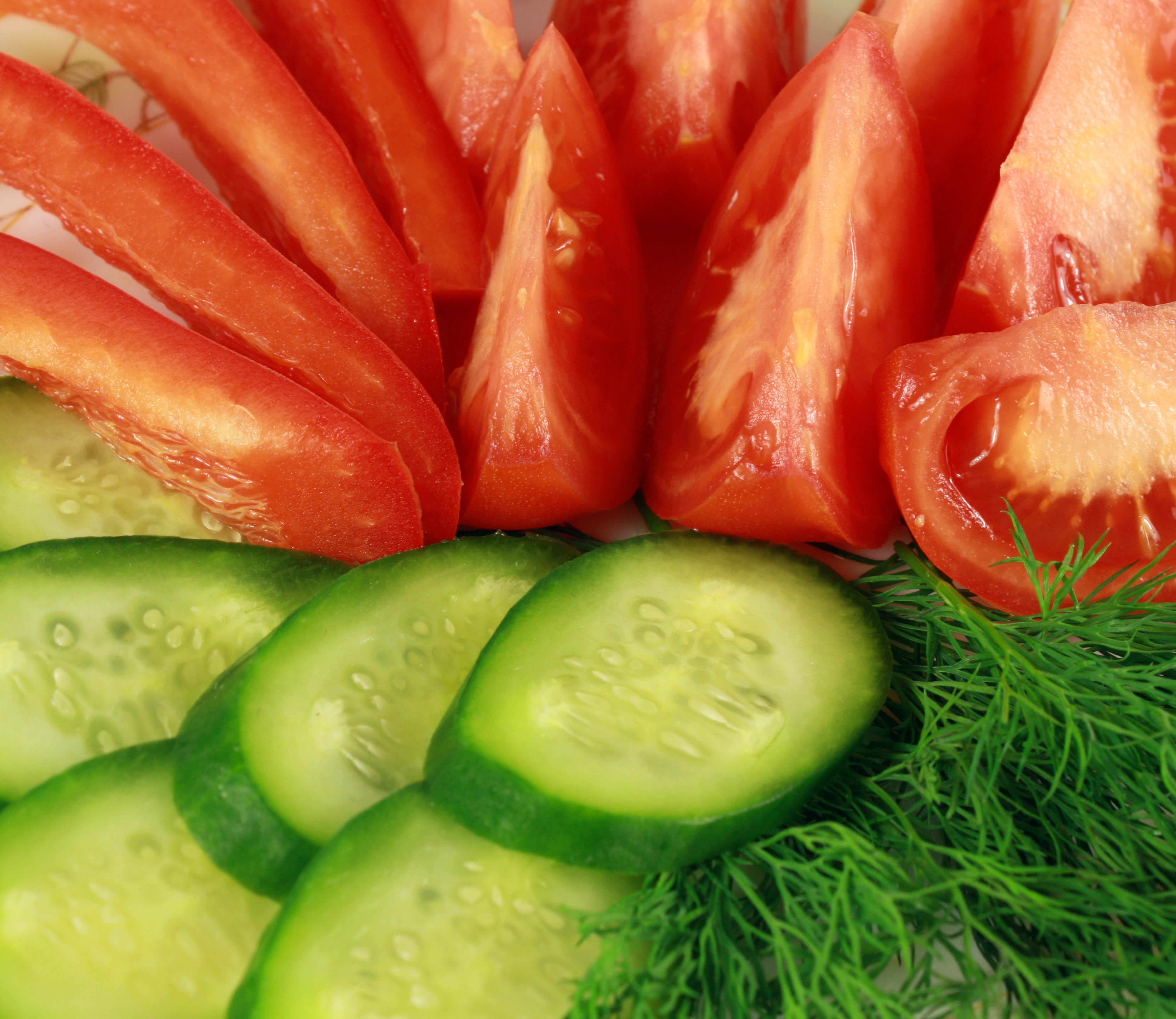 tomatoes, red, ready-to-eat, cross Section, organic, 5K, ingredient, backgrounds, cucumbers, healthy Lifestyle, healthy Eating, indoors, zucchinis, cucumber, HD Wallpaper