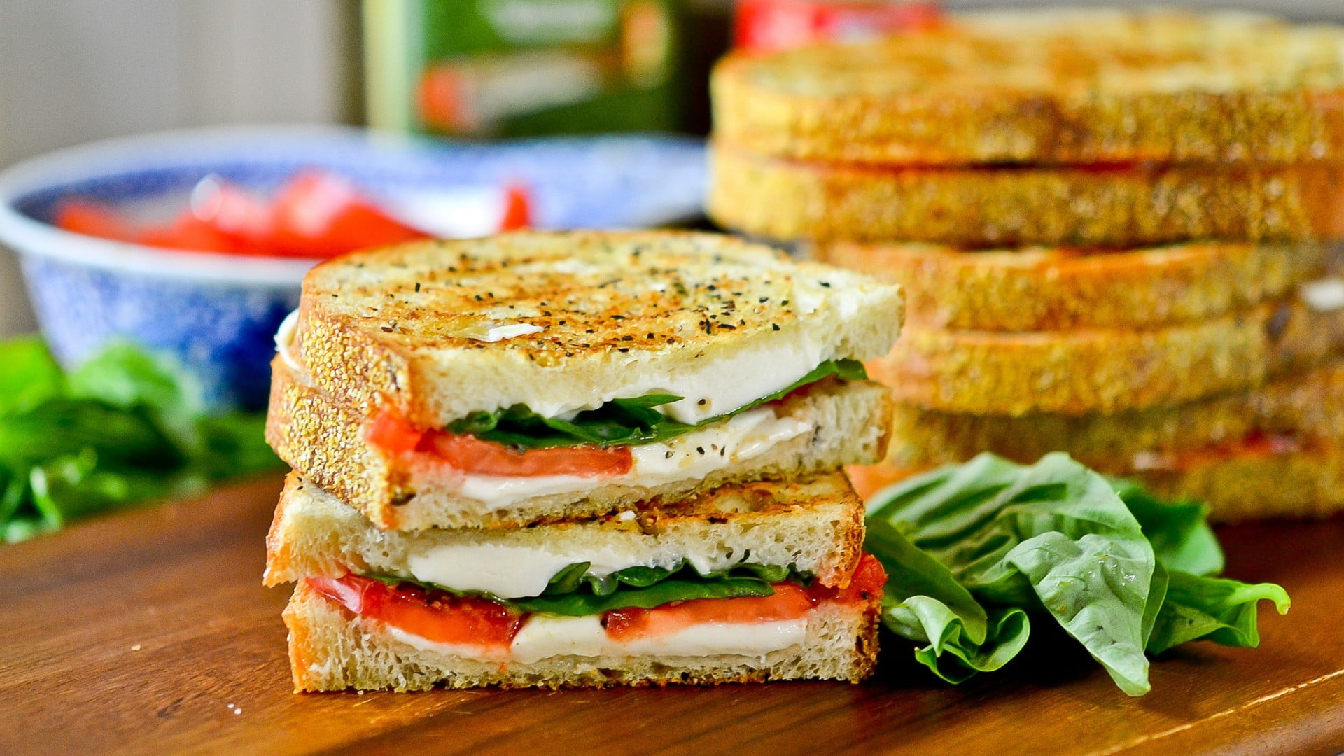 sandwiches, blurred, egg, 1080P, meal, table, ready-to-eat, tomato, no people, food and drink, vegetable, food, healthy eating, plate, freshness, lettuce, HD Wallpaper