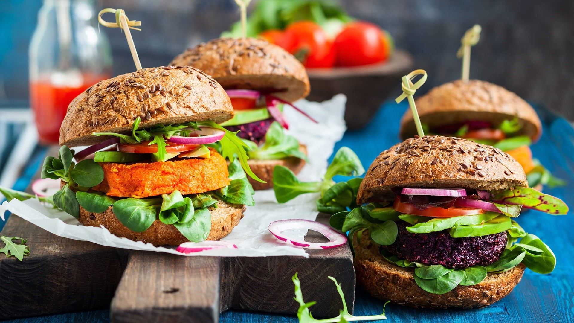 lettuce, 1080P, veggie burger, fast food, meal, burger, fruit, vegan, onion, snack, homemade, vegetarianism, veganism, minced, ready-to-eat, bun, freshness, HD Wallpaper