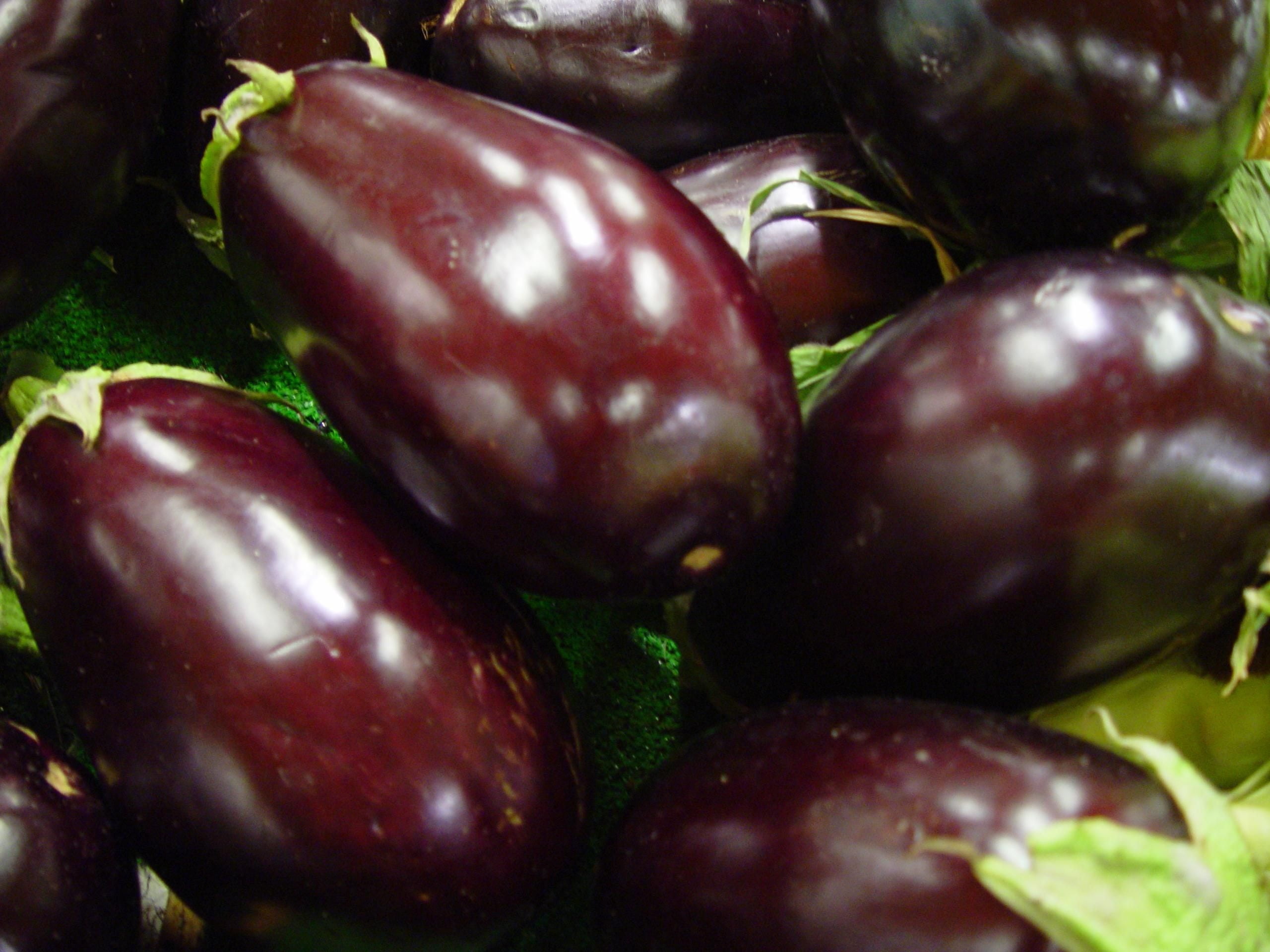 wellbeing, brinjal, group of objects, backgrounds, close-up, agriculture, food and drink, vegetarian Food, melongene, raw, fresh, large group of objects, HD Wallpaper