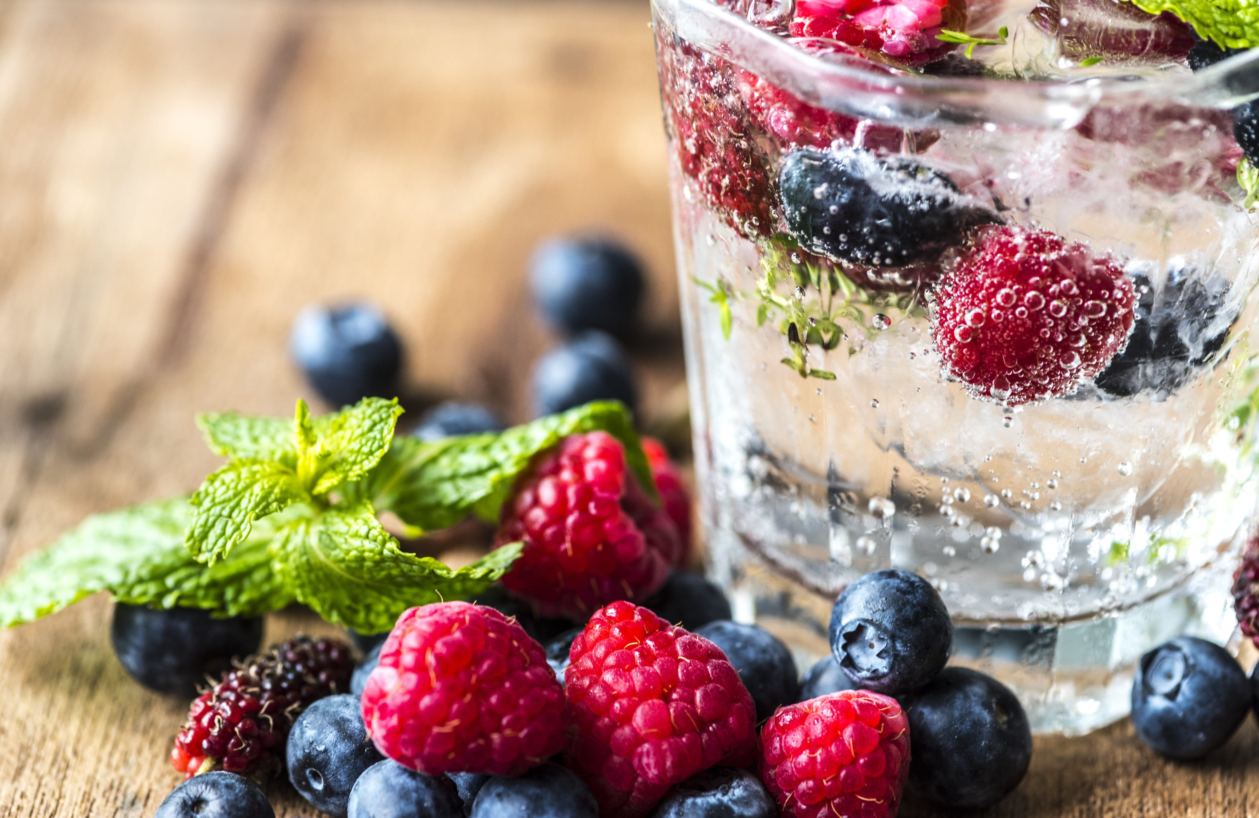blueberry, detox drink, refreshment, strawberry, food, fruit infused water, fresh, hydrated, blackberry - fruit, cold water, raspberry, glass, close-up, HD Wallpaper