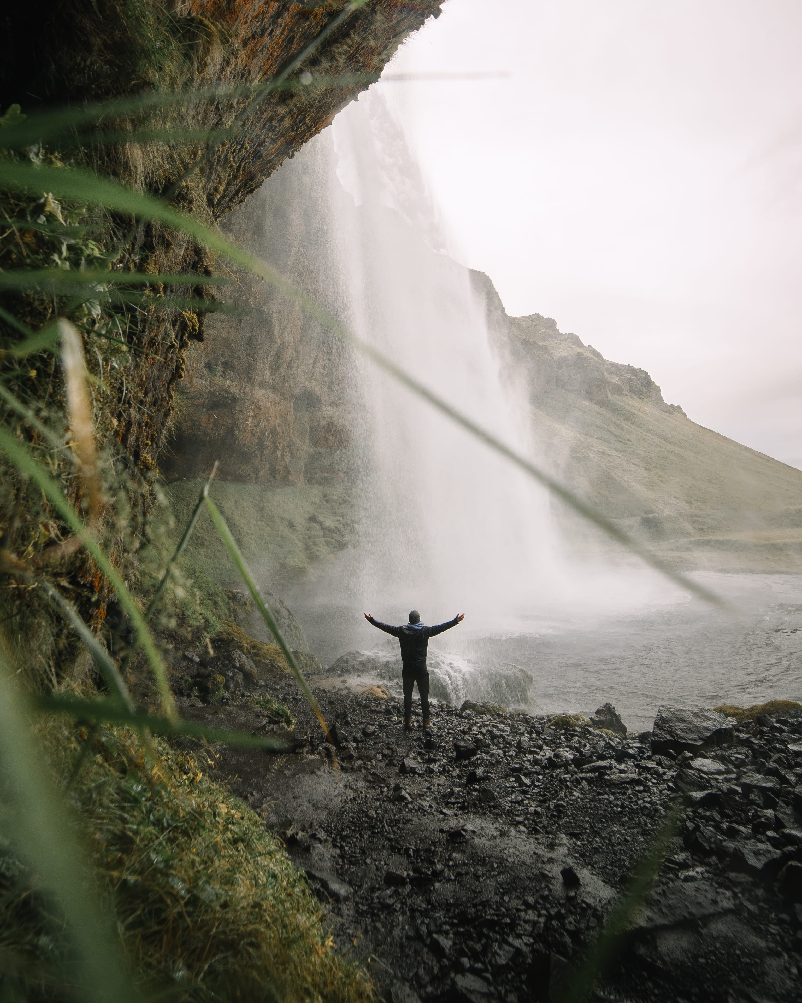 standing, iceland, two, solid, tranquil scene, outdoors, beauty in nature, watching, non-urban scene, land, vegetation, scenics - nature, day, daytime, Phone HD Wallpaper