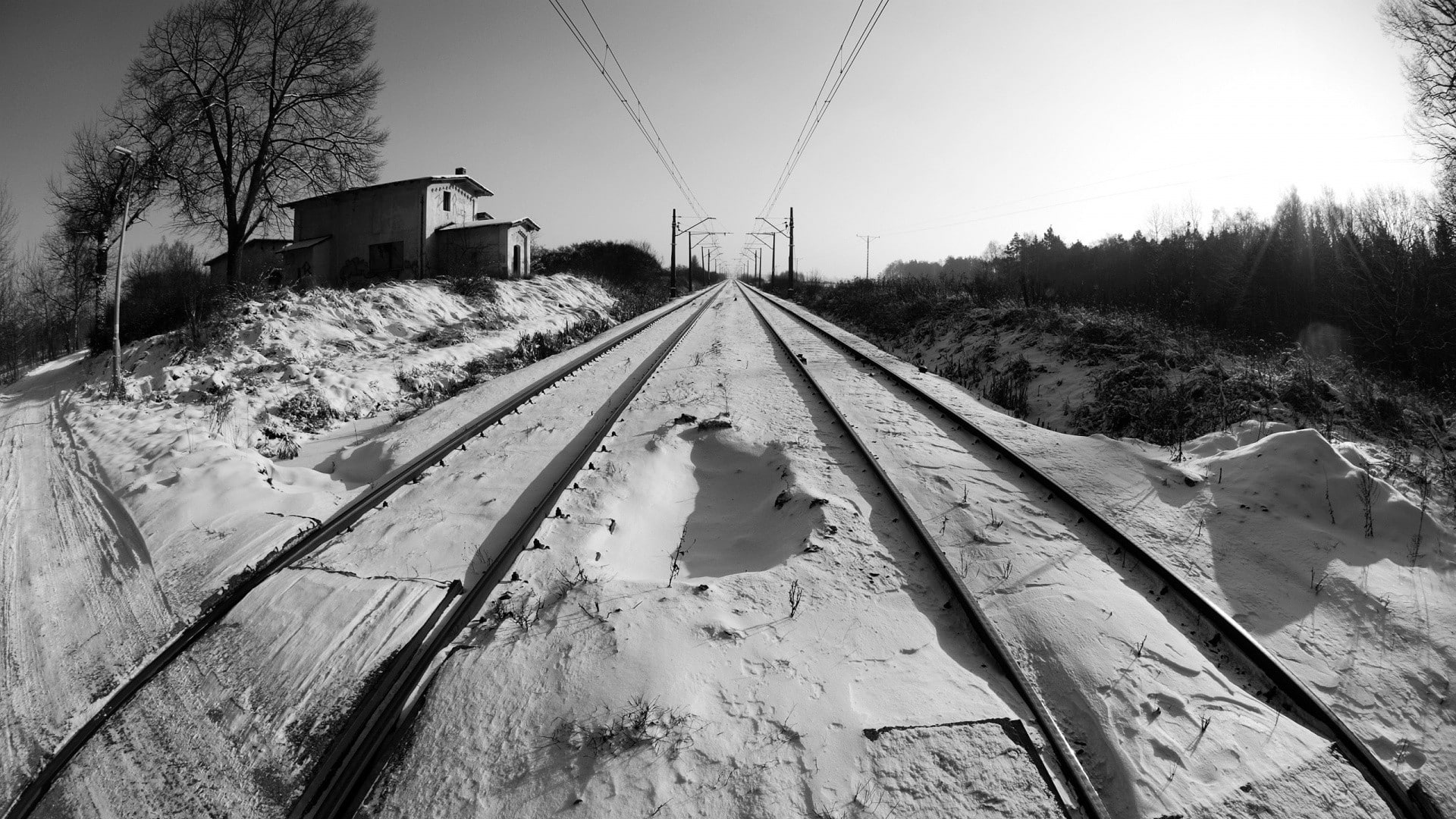 diminishing perspective, outdoors, day, cold temperature, the way forward, 1080P, snow, train, power supply, direction, transportation, electricity, nature, HD Wallpaper
