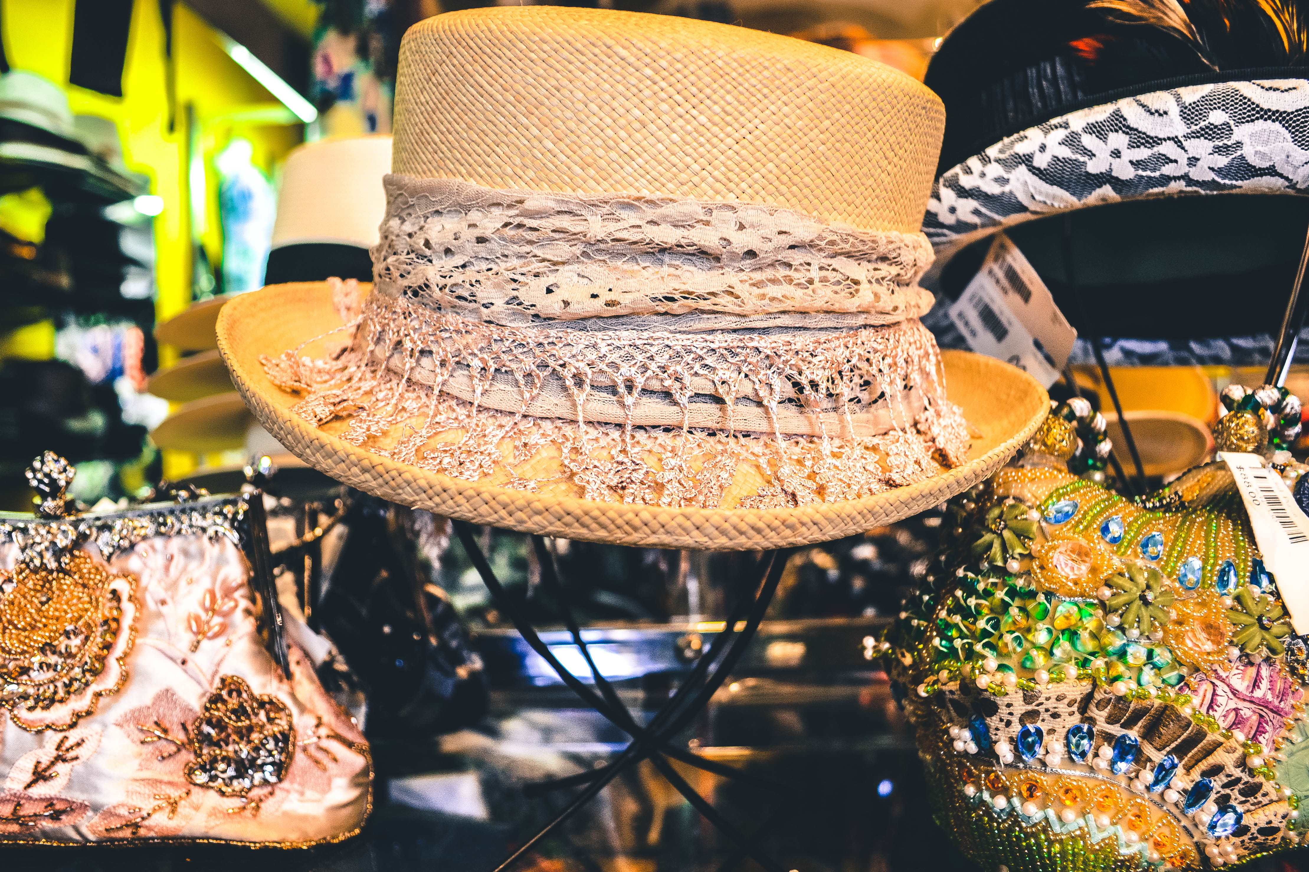 straw hat, choice, outdoors, store, market, color, thing, 4K, artsy, hat, louisiana, new orleans, close-up, retail display, for sale, design, trendy, detail, HD Wallpaper